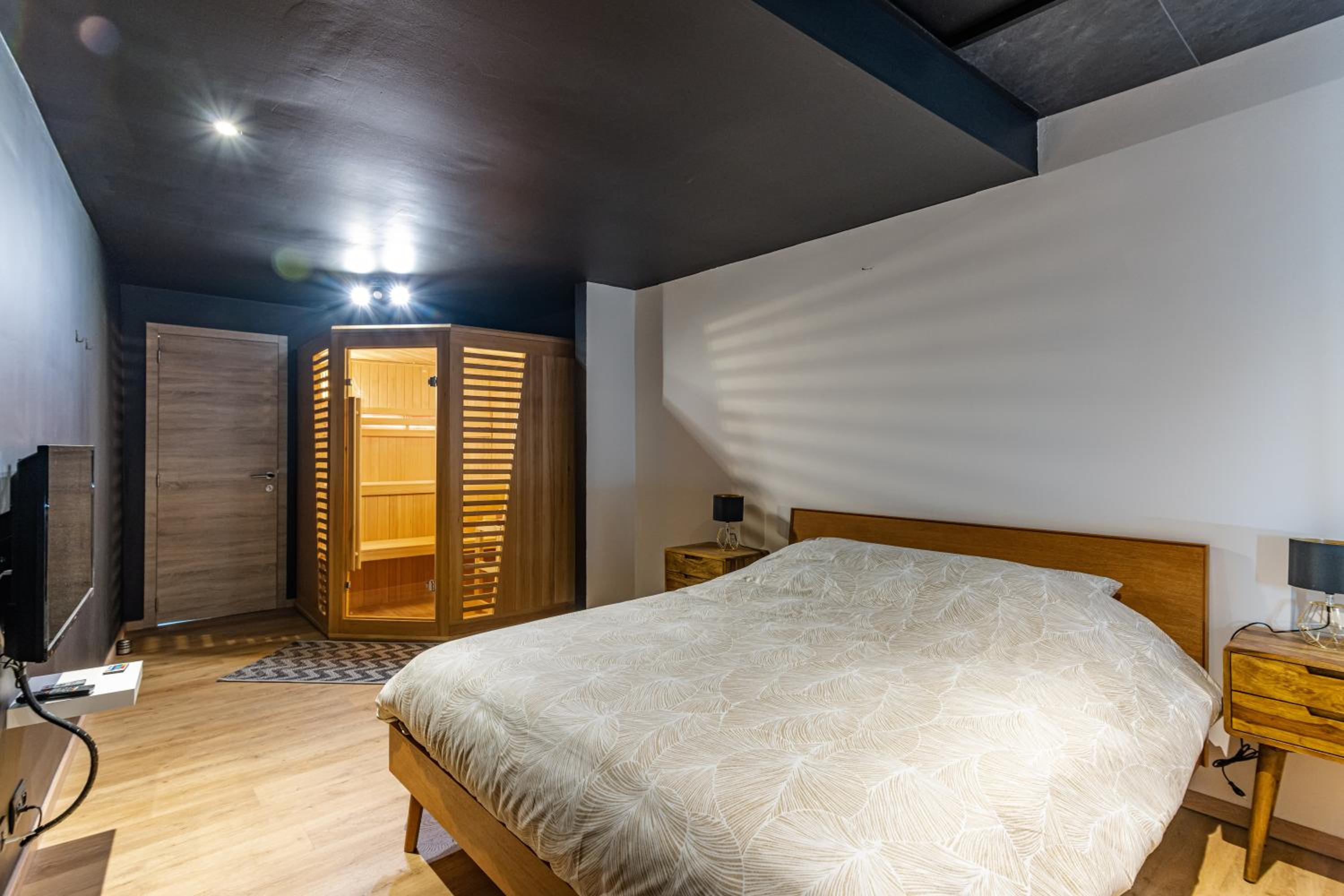 Les Figuiers - Appartement 2 Chambres avec Sauna à Andenne