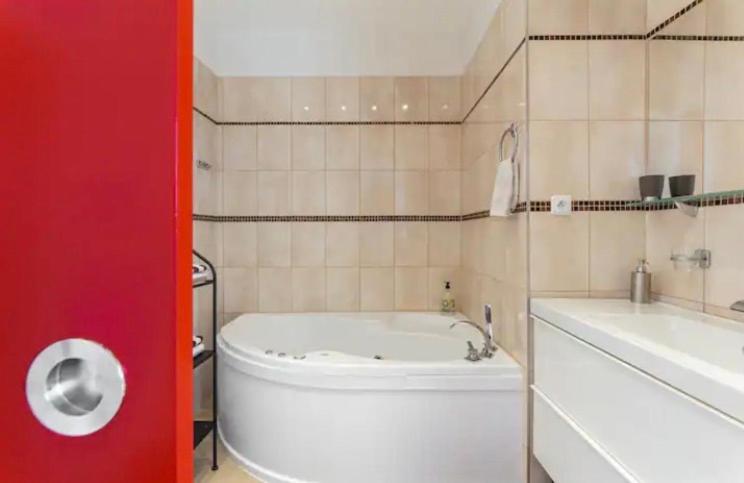 Lenka's cozy Red studio + Lenka's cozy Gold apartment