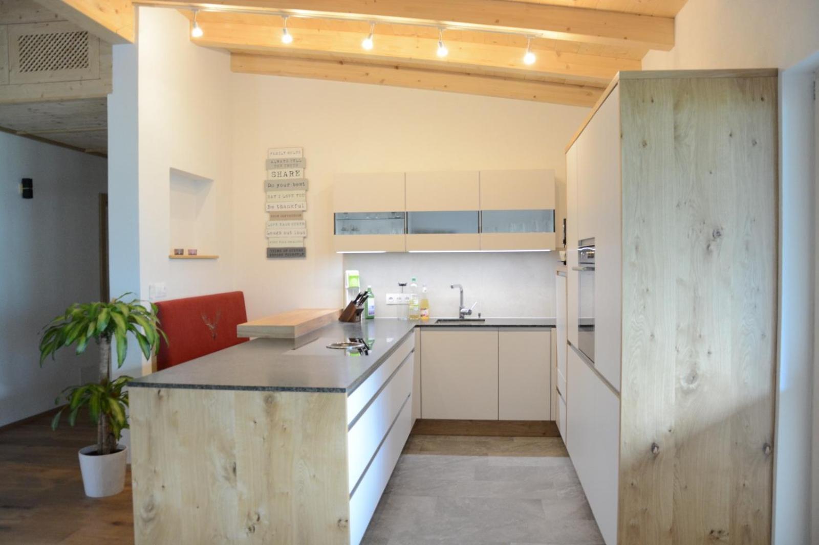 Sunside Apartment