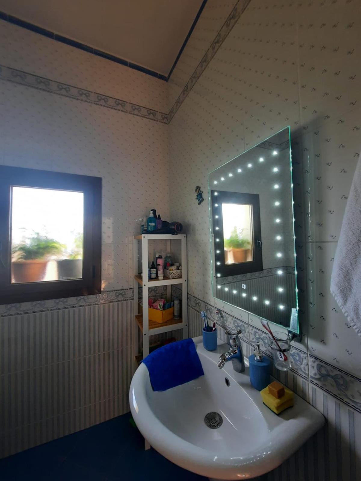 Exquisite City Guest House