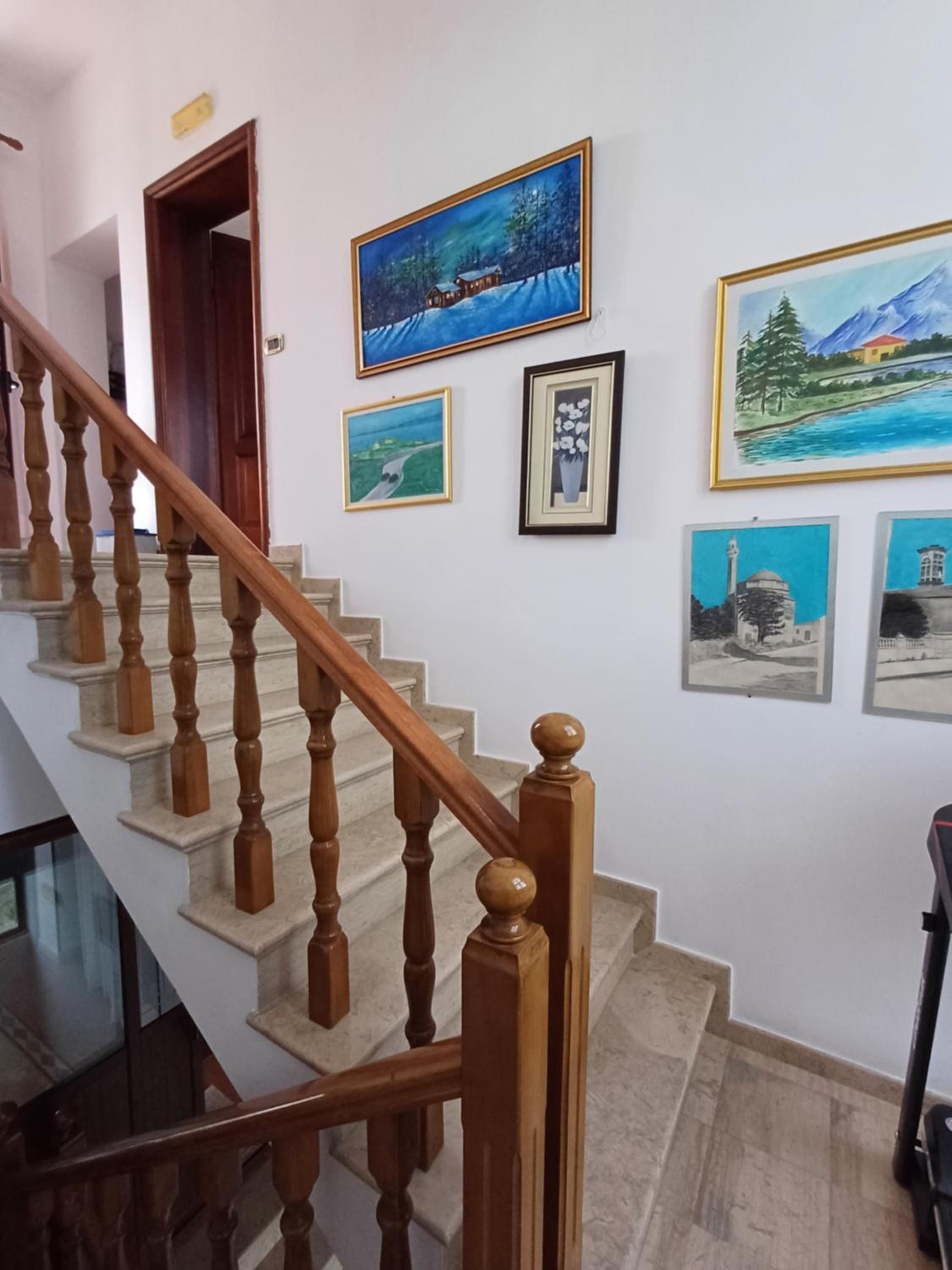 Exquisite City Guest House