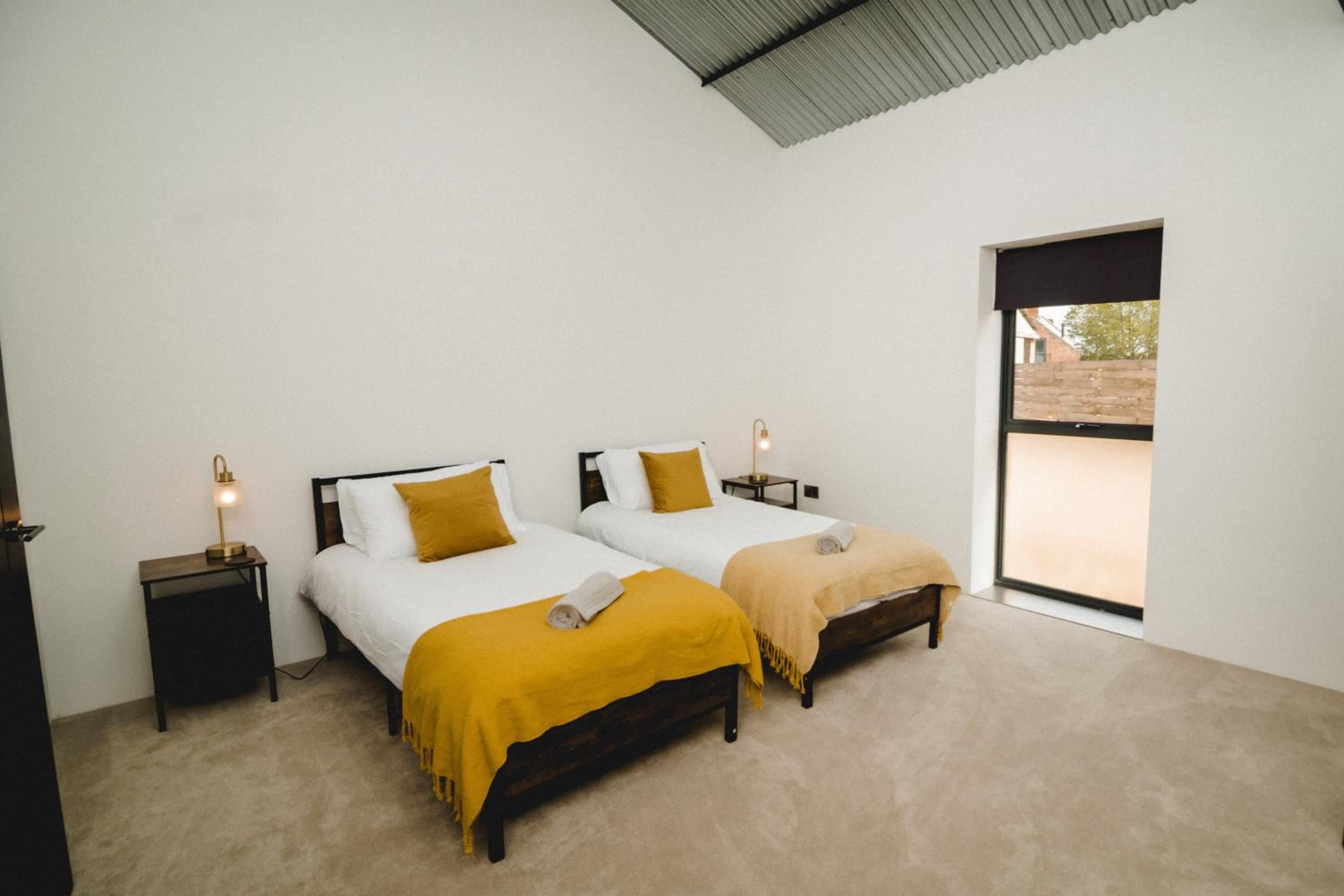 Sandy Barn *BRAND NEW* Barn Conversion view 4