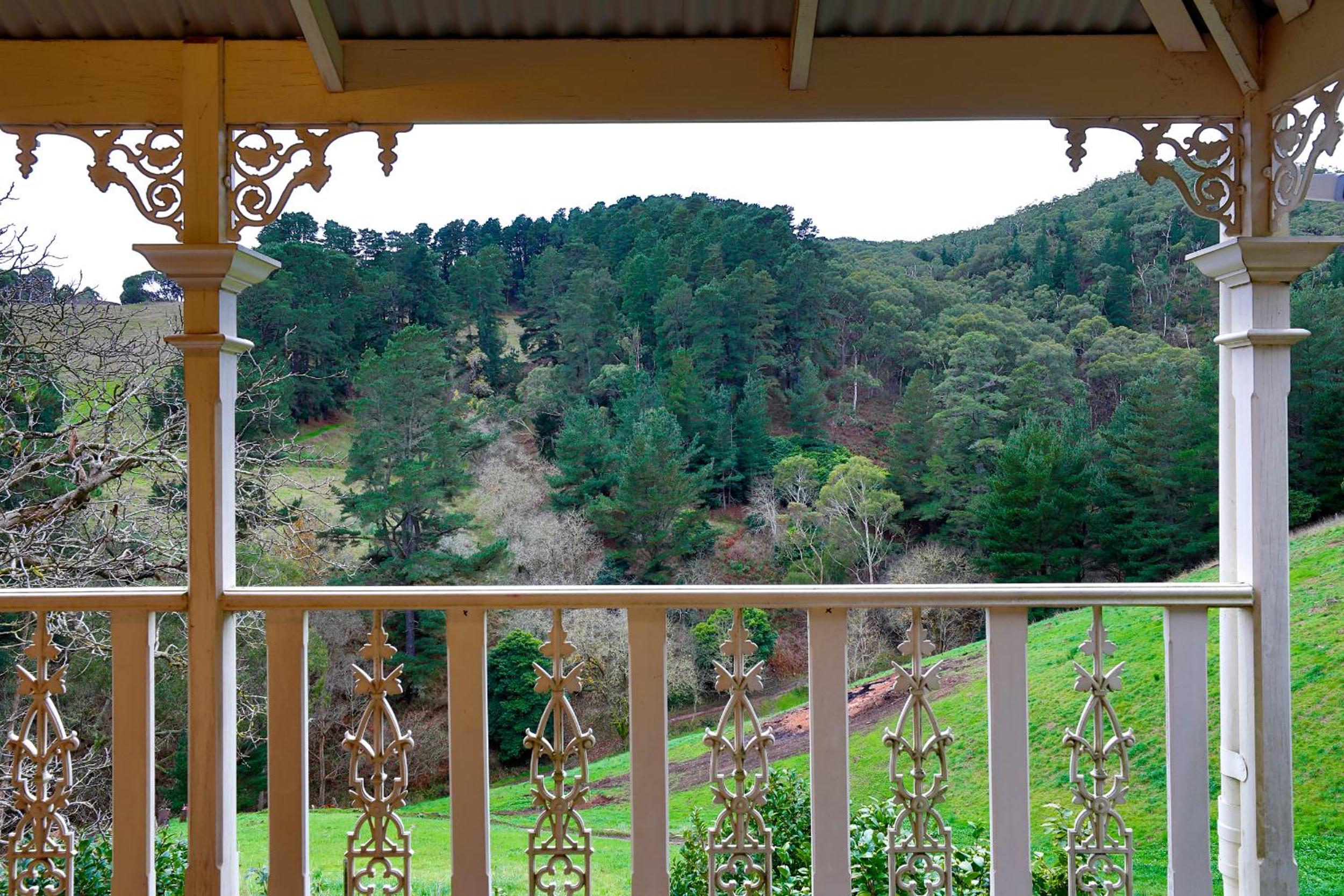 The Retreat in Basket Range