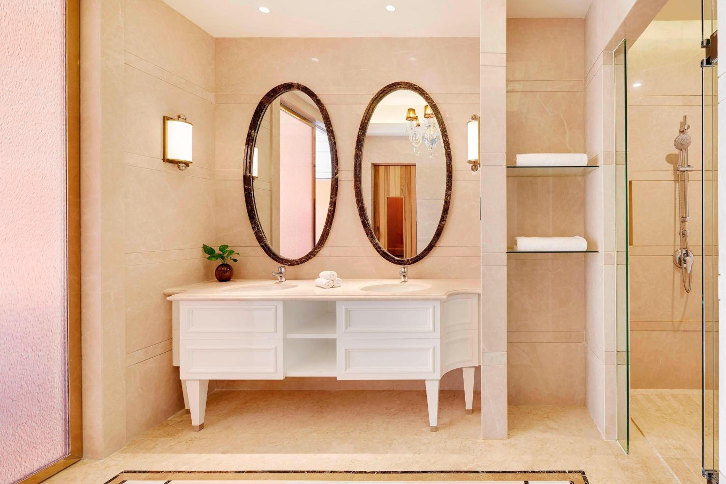 Four Points by Sheraton Heyuan Resort