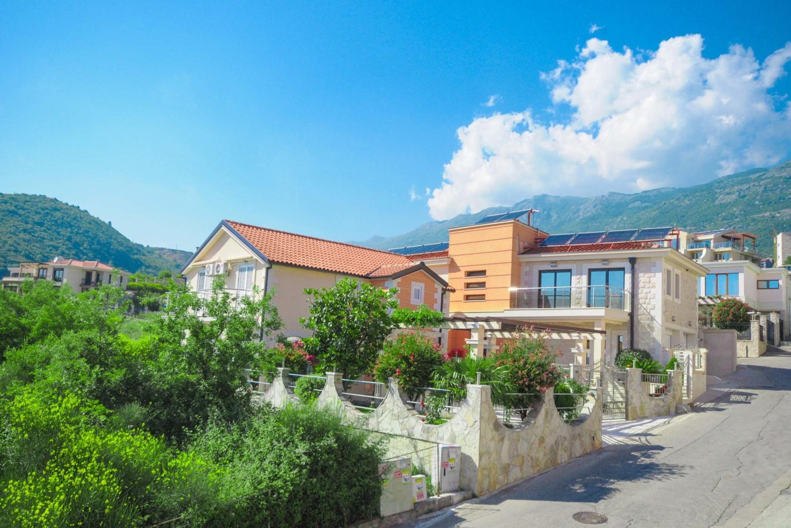 Villa Dragana with heading swimming pool and parking view 5