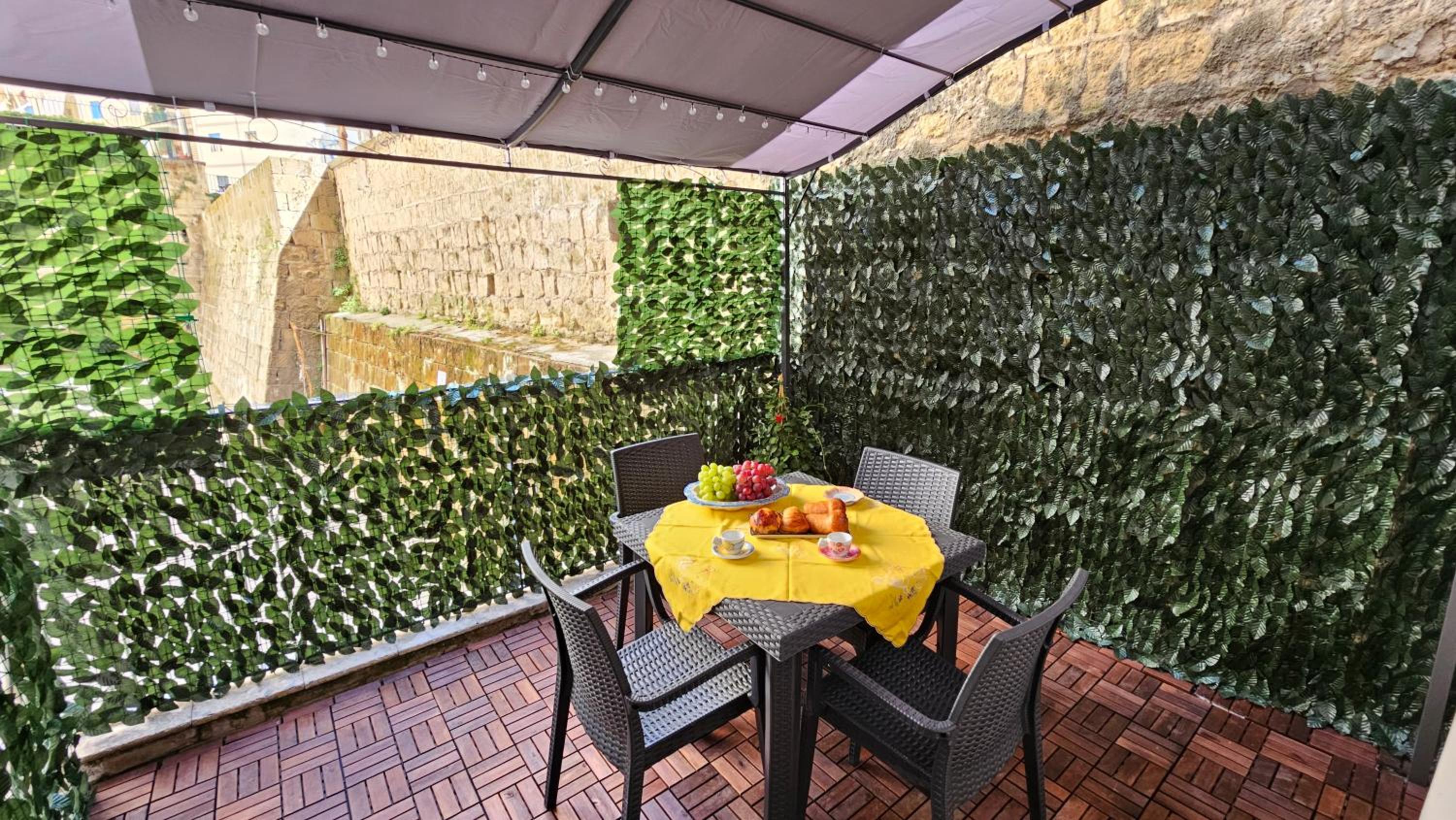 Nicoletta Guest House Vomero