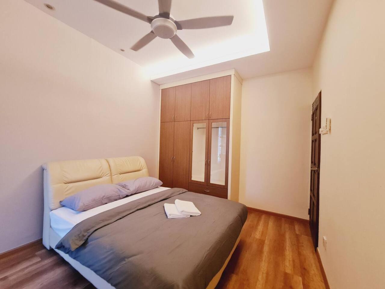 Pool Villa Melaka up to 18 pax