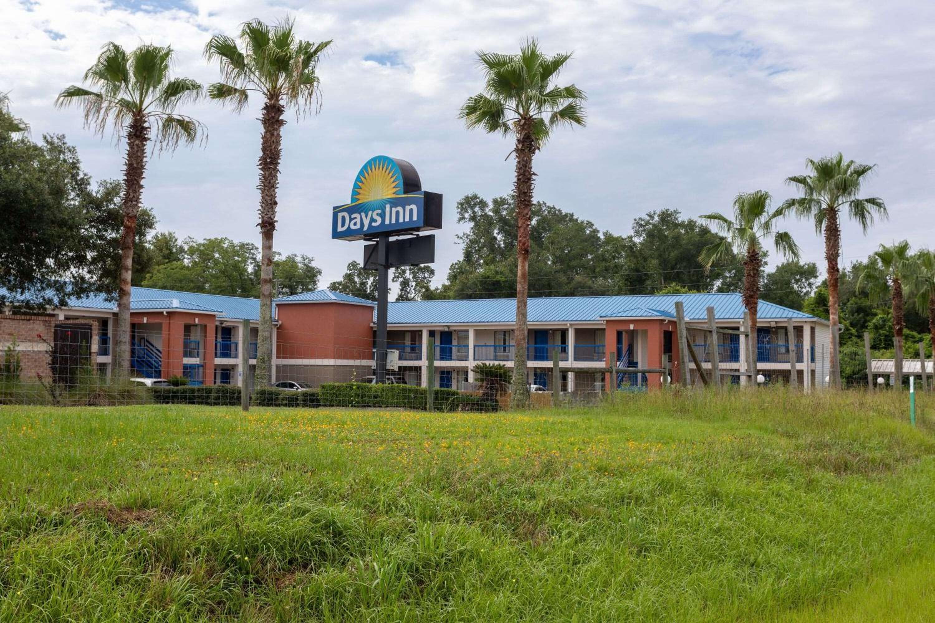 Days Inn by Wyndham Chipley - Property Image 34