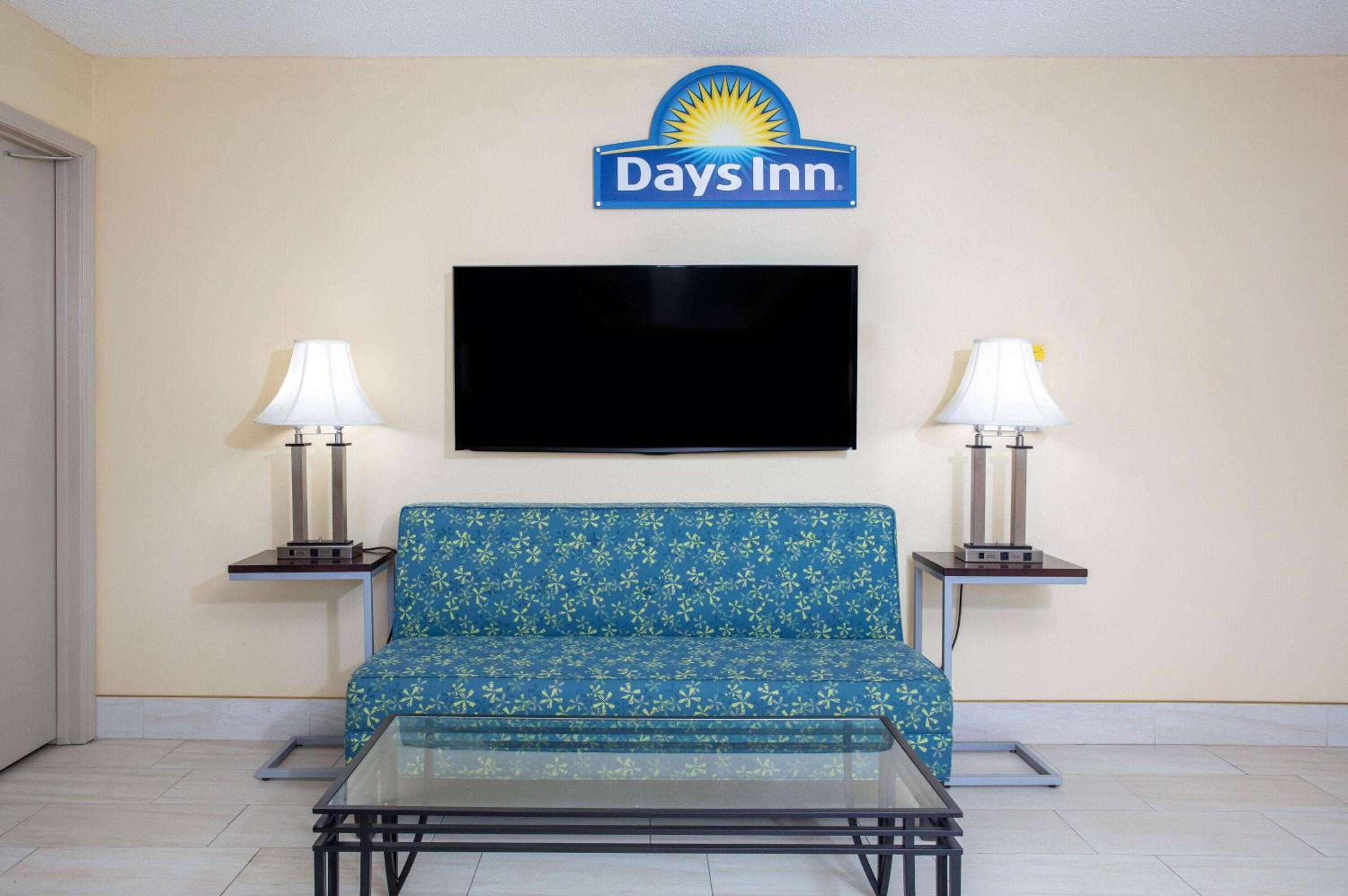 Days Inn by Wyndham Chipley - Property Image 28