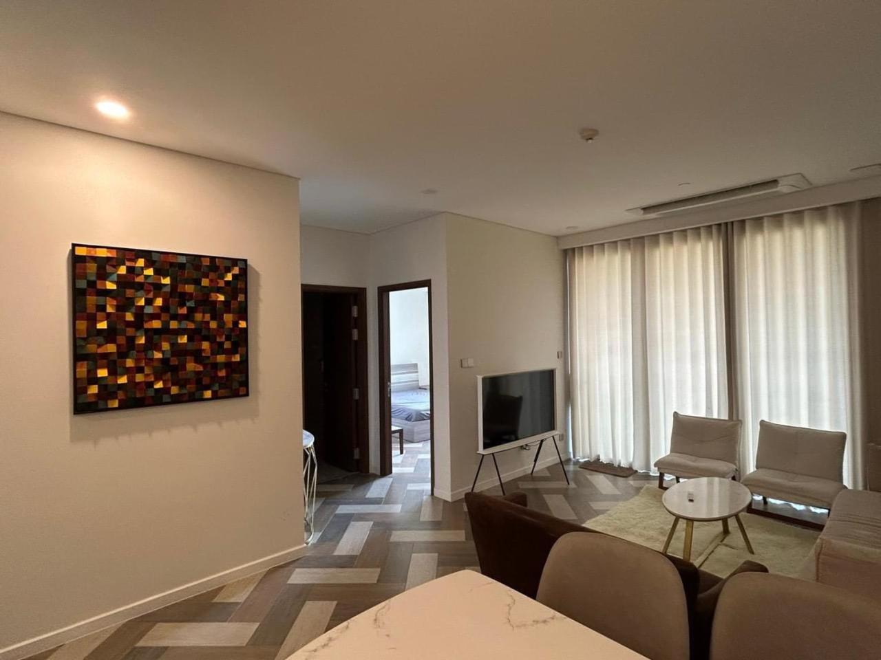 THE CREST-Central Saigon Riverside -Free POOL-GYM-SAUNA Room-YOGA Room