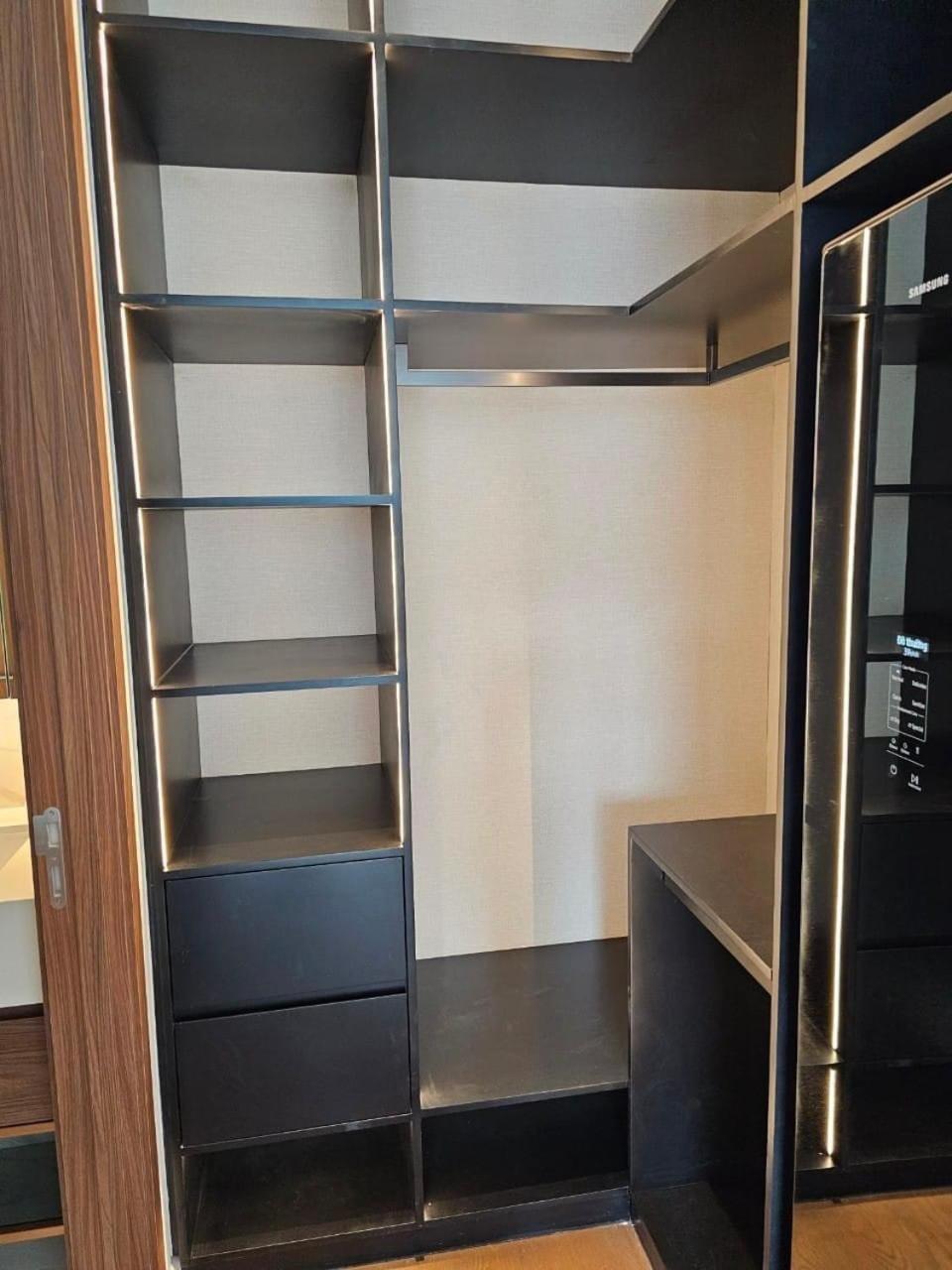 THE CREST-Central Saigon Riverside -Free POOL-GYM-SAUNA Room-YOGA Room