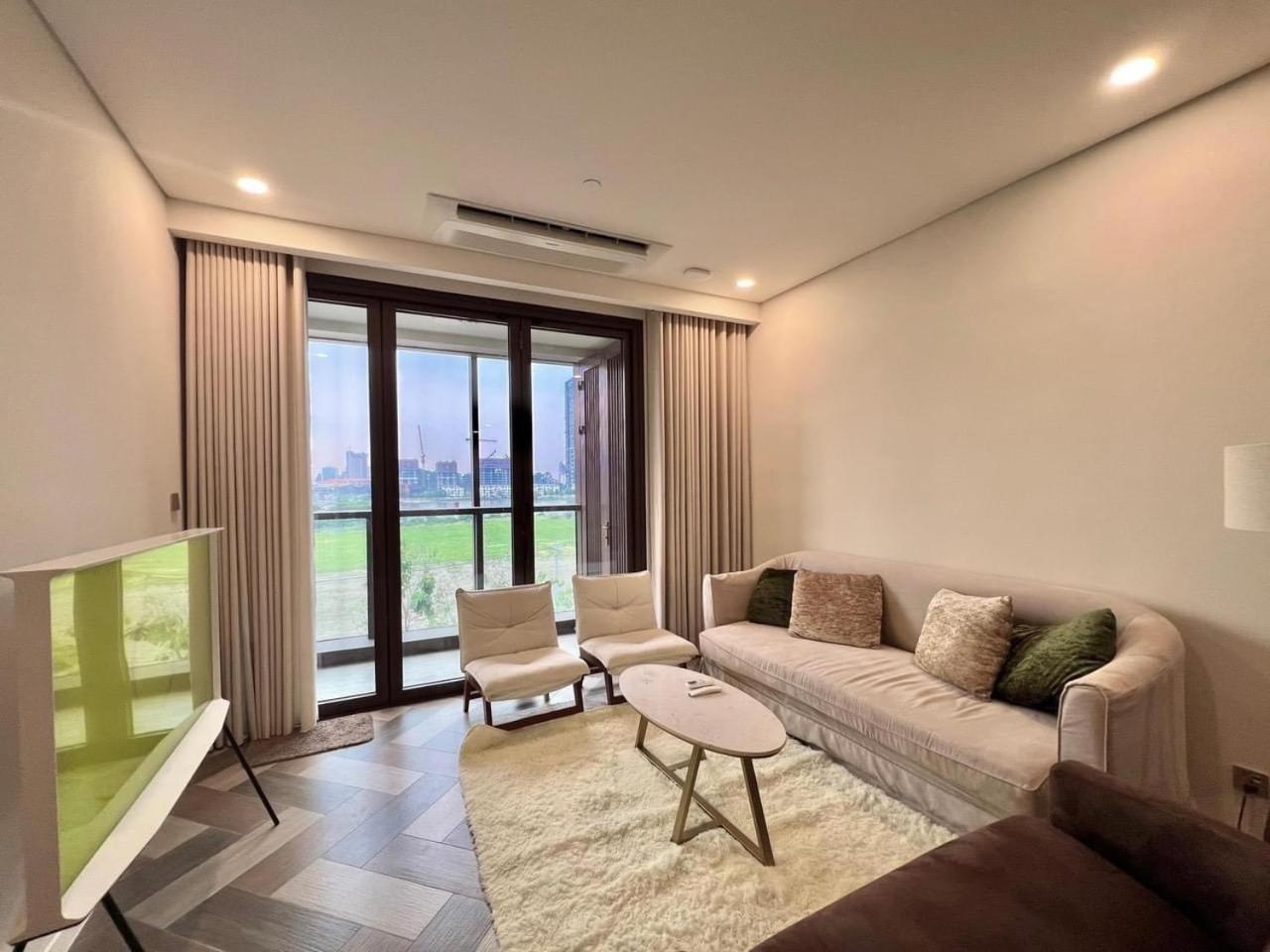 THE CREST-Central Saigon Riverside -Free POOL-GYM-SAUNA Room-YOGA Room