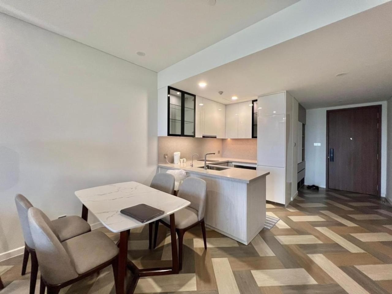 THE CREST-Central Saigon Riverside -Free POOL-GYM-SAUNA Room-YOGA Room