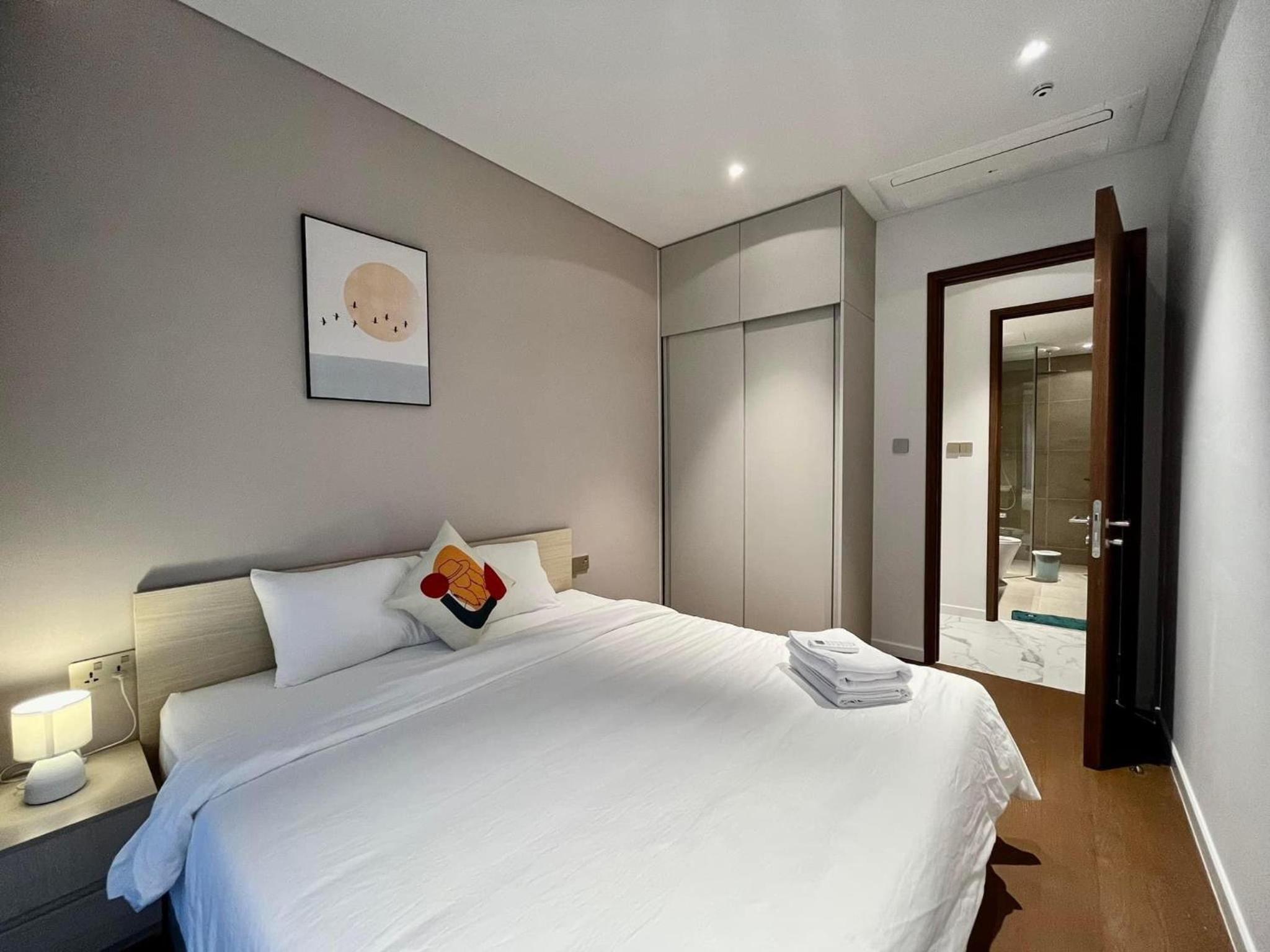 THE CREST-Central Saigon Riverside -Free POOL-GYM-SAUNA Room-YOGA Room