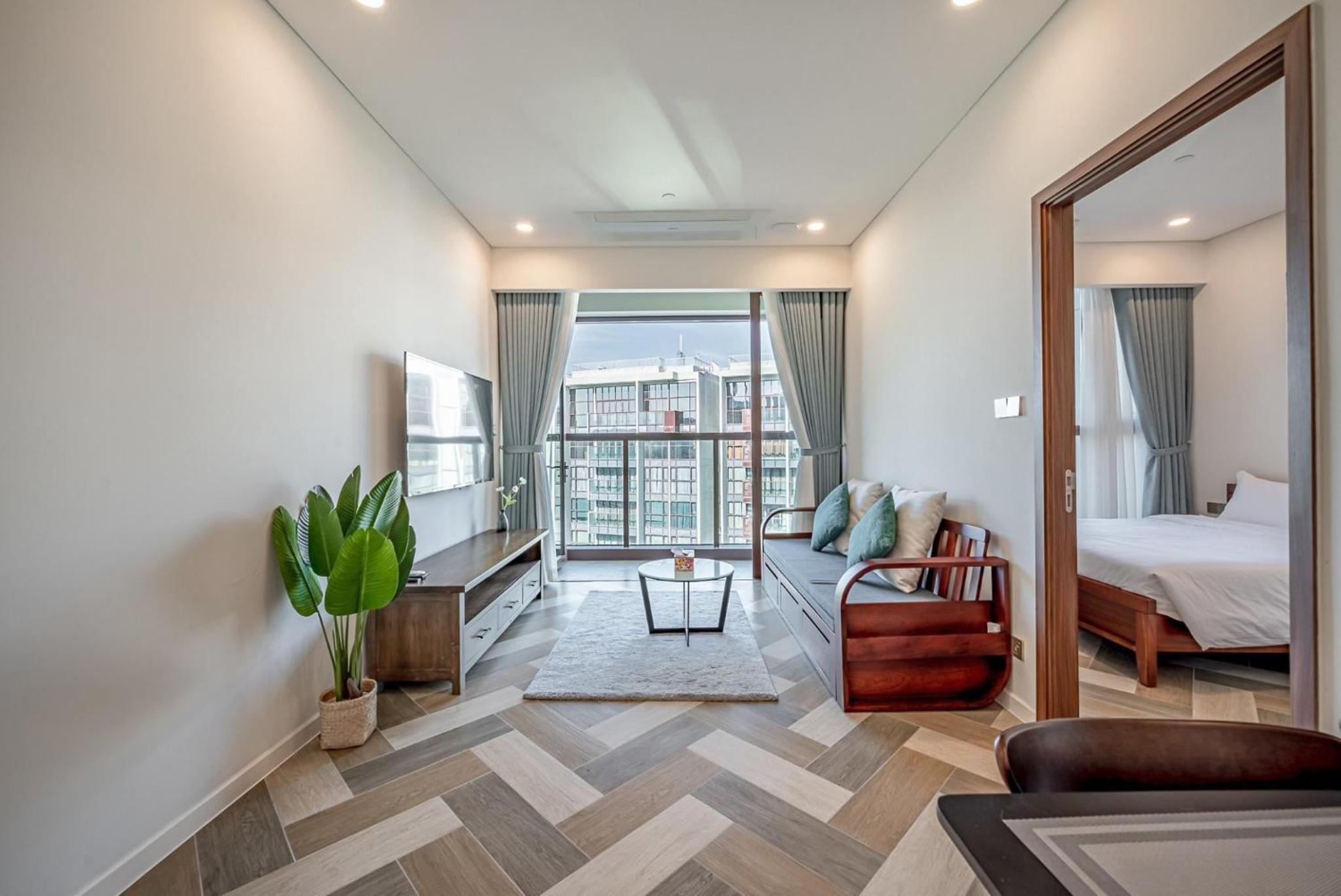 THE CREST-Central Saigon Riverside -Free POOL-GYM-SAUNA Room-YOGA Room