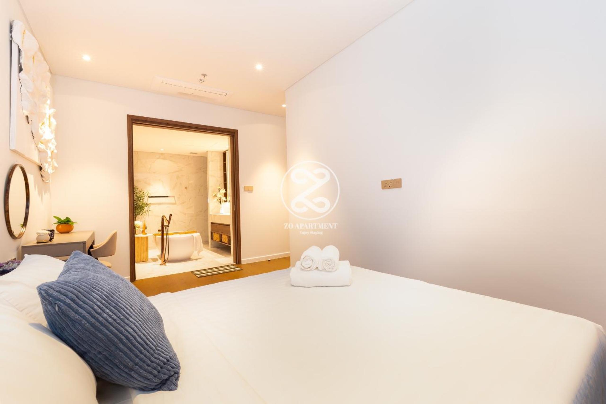 THE CREST-Central Saigon Riverside -Free POOL-GYM-SAUNA Room-YOGA Room