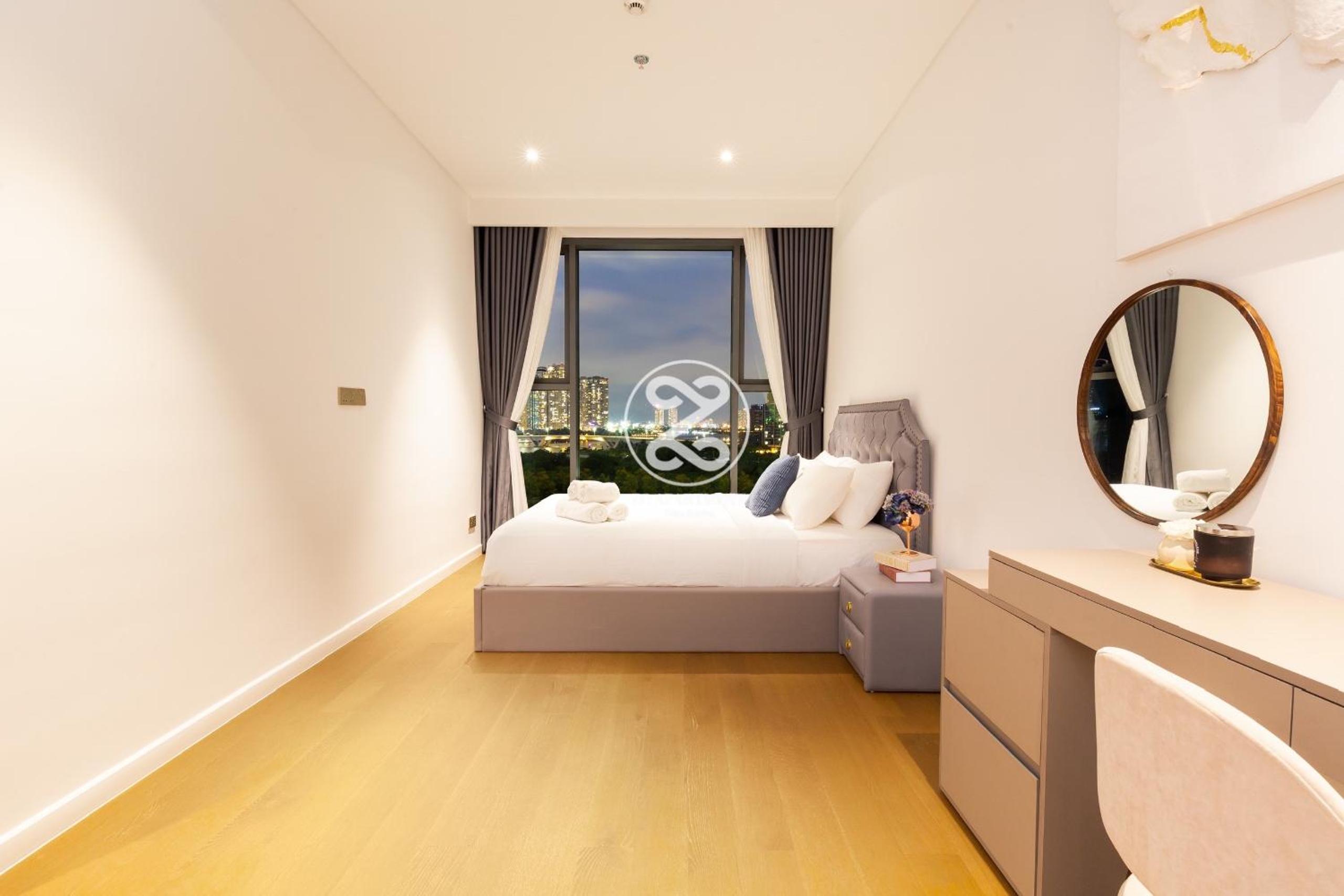 THE CREST-Central Saigon Riverside -Free POOL-GYM-SAUNA Room-YOGA Room