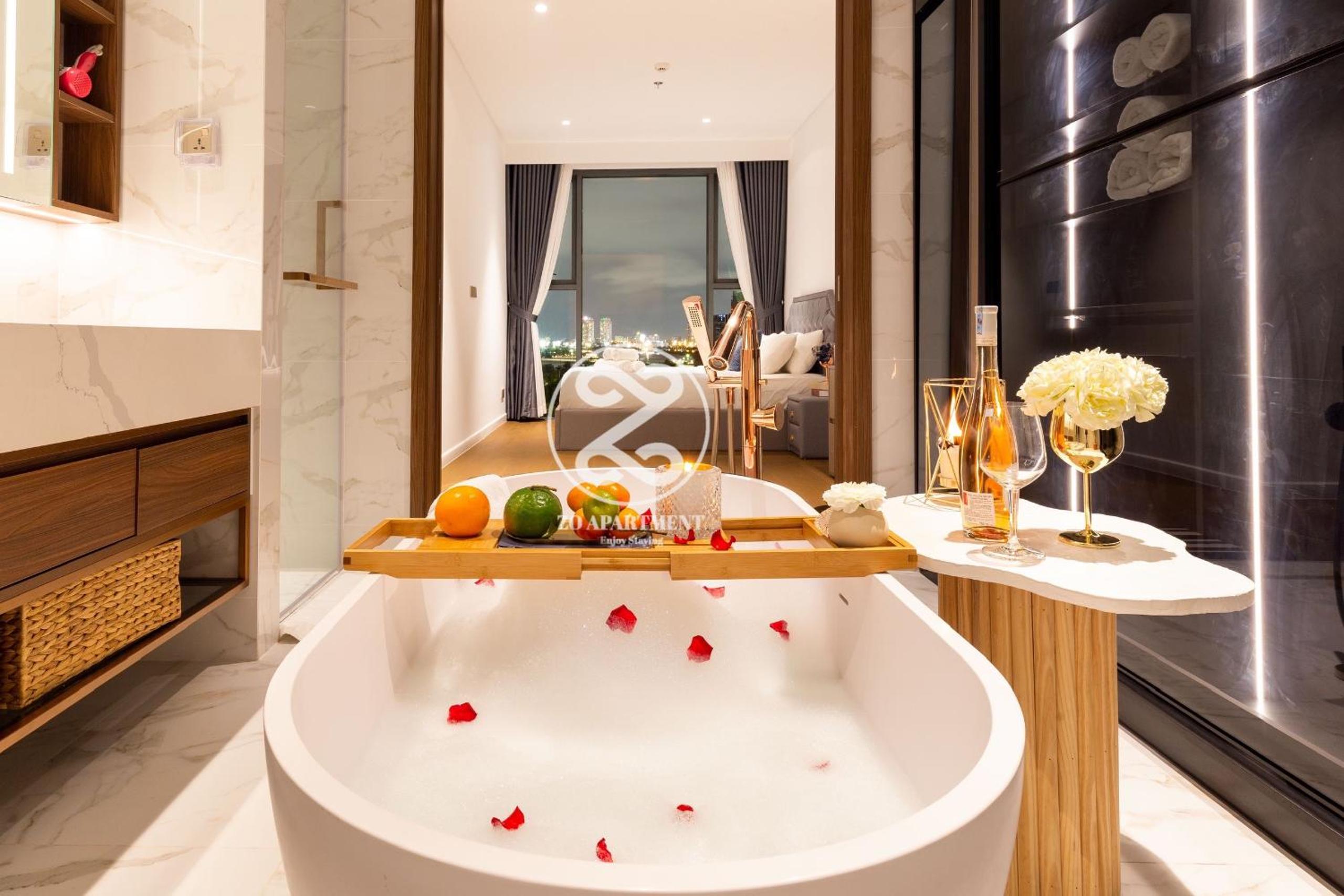 THE CREST-Central Saigon Riverside -Free POOL-GYM-SAUNA Room-YOGA Room
