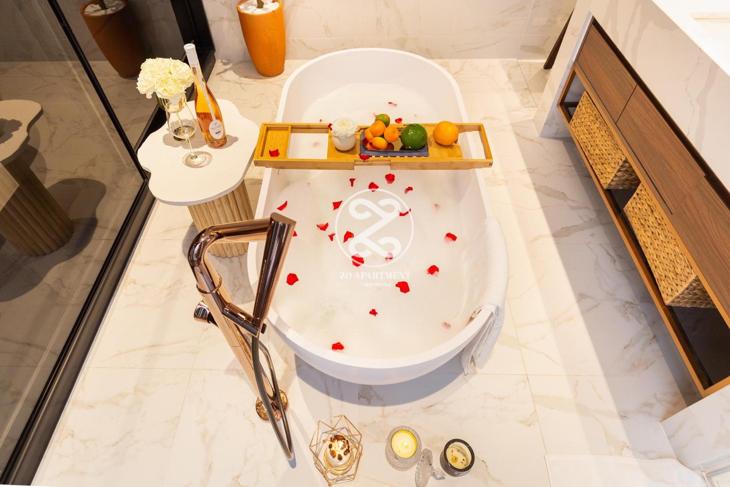 THE CREST-Central Saigon Riverside -Free POOL-GYM-SAUNA Room-YOGA Room