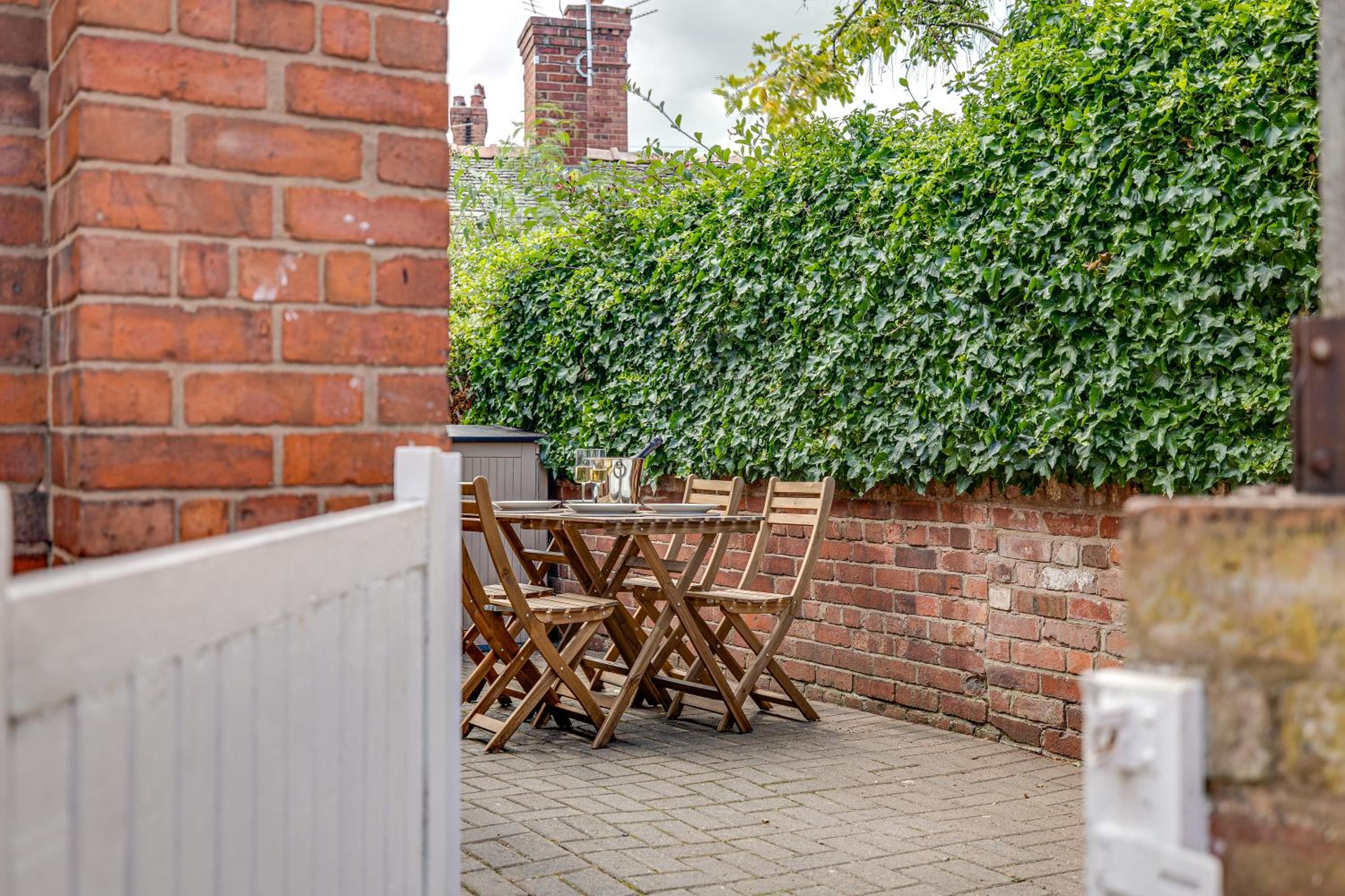 Hidden Gem Hideaway w/ Free Parking