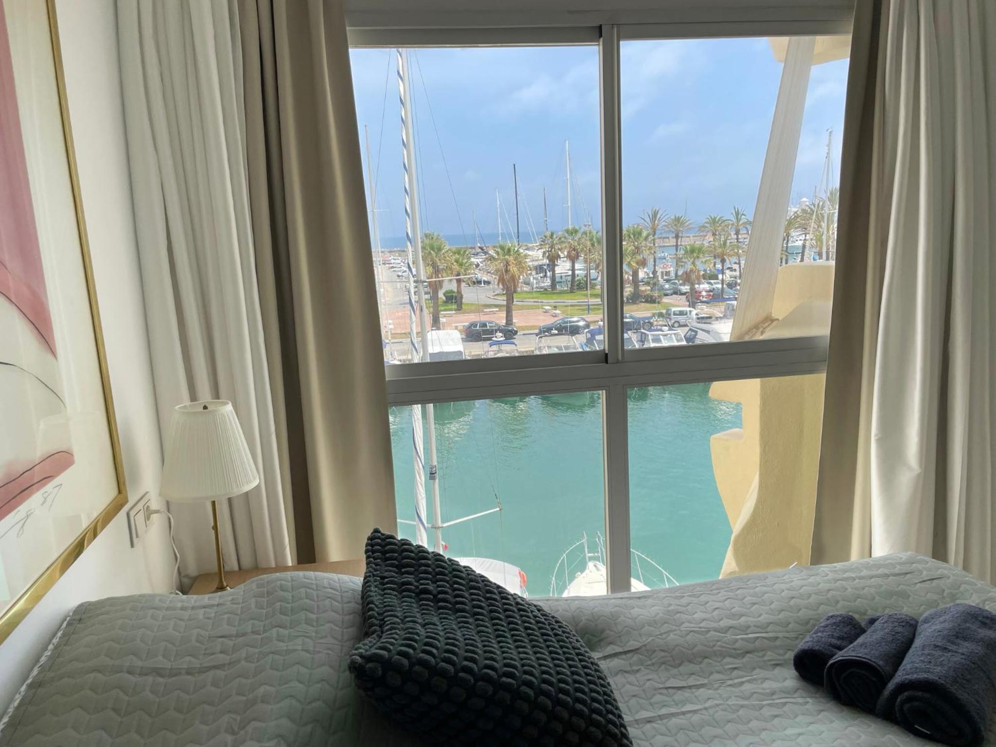 Isla Puerto Marina