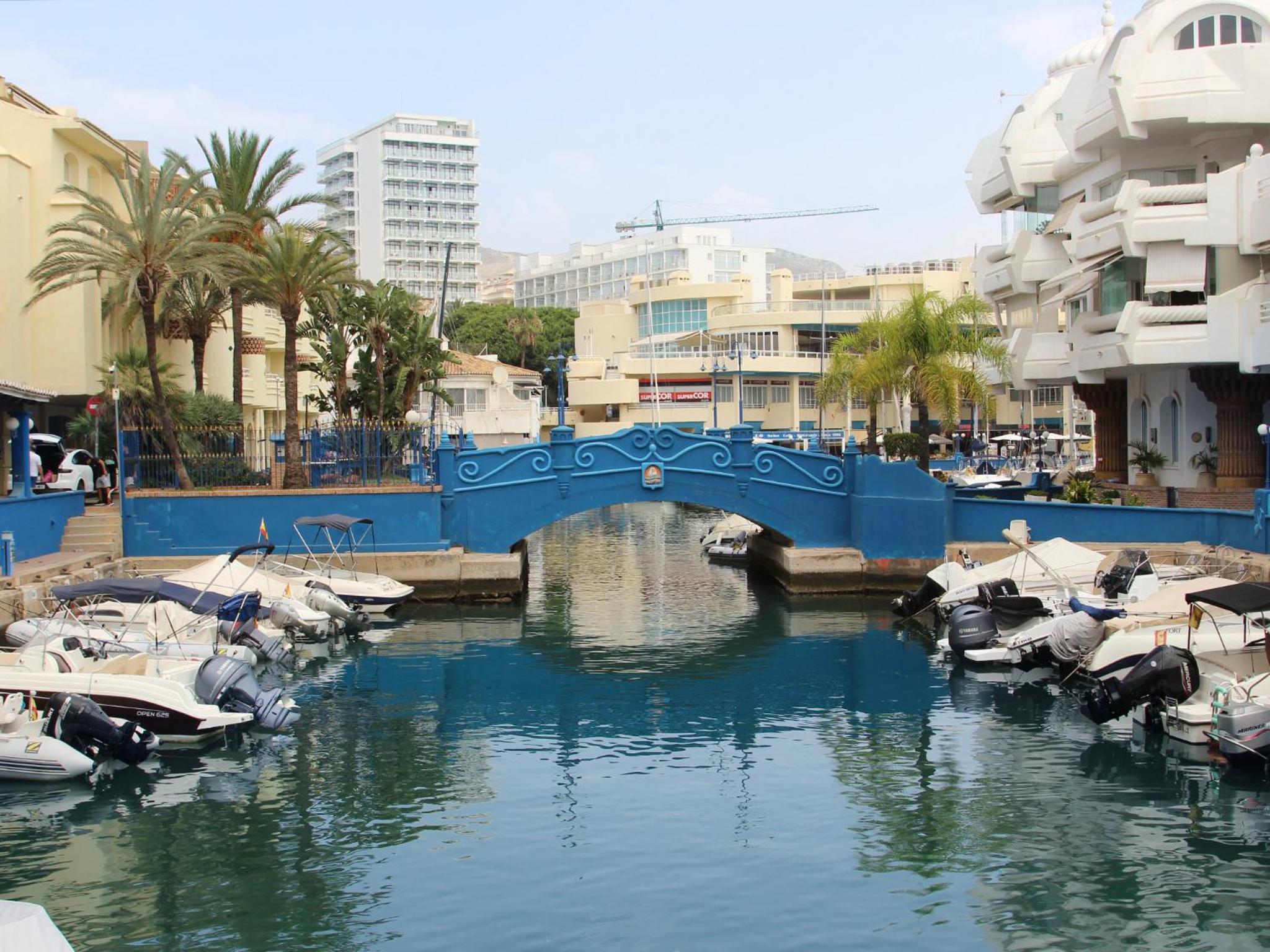 Isla Puerto Marina