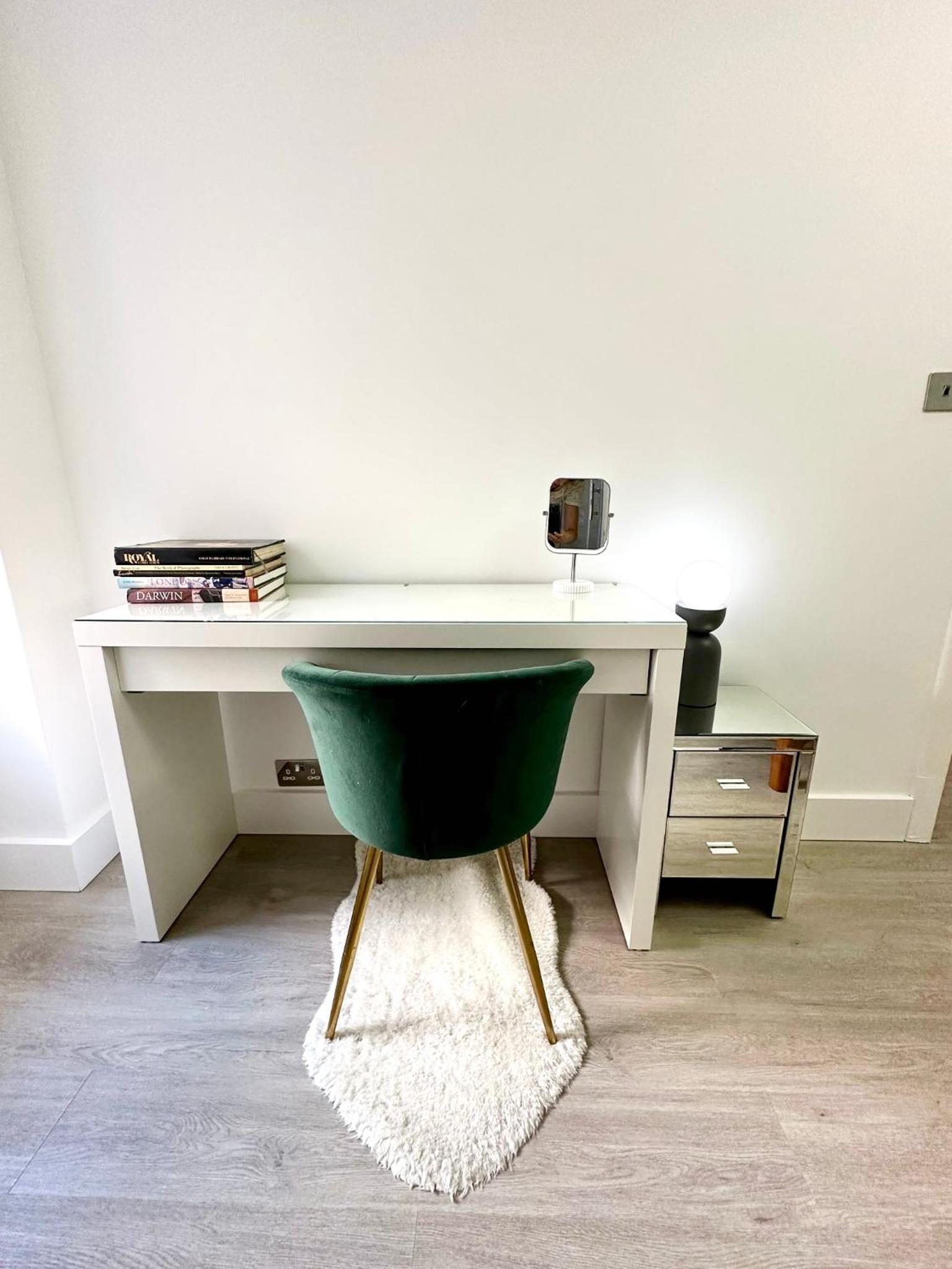 Vibrant 2-Bedroom Flat with Elevator in Marylebone, Close to Hyde Park & Edgware Road