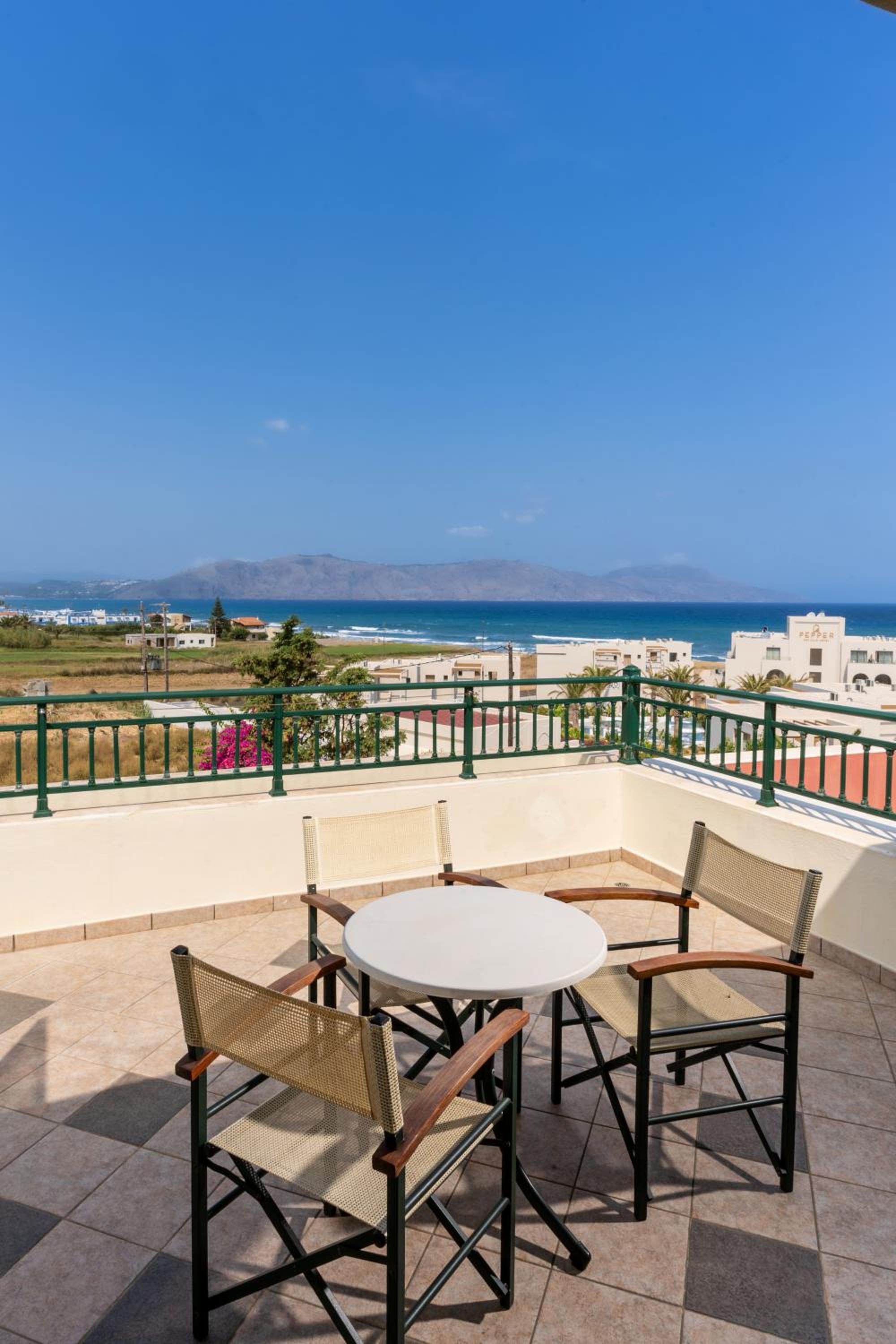 Hydramis Palace Beach Resort
