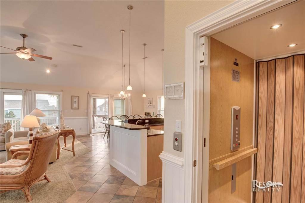 7534 - Dolphin Watch by Resort Realty view 4