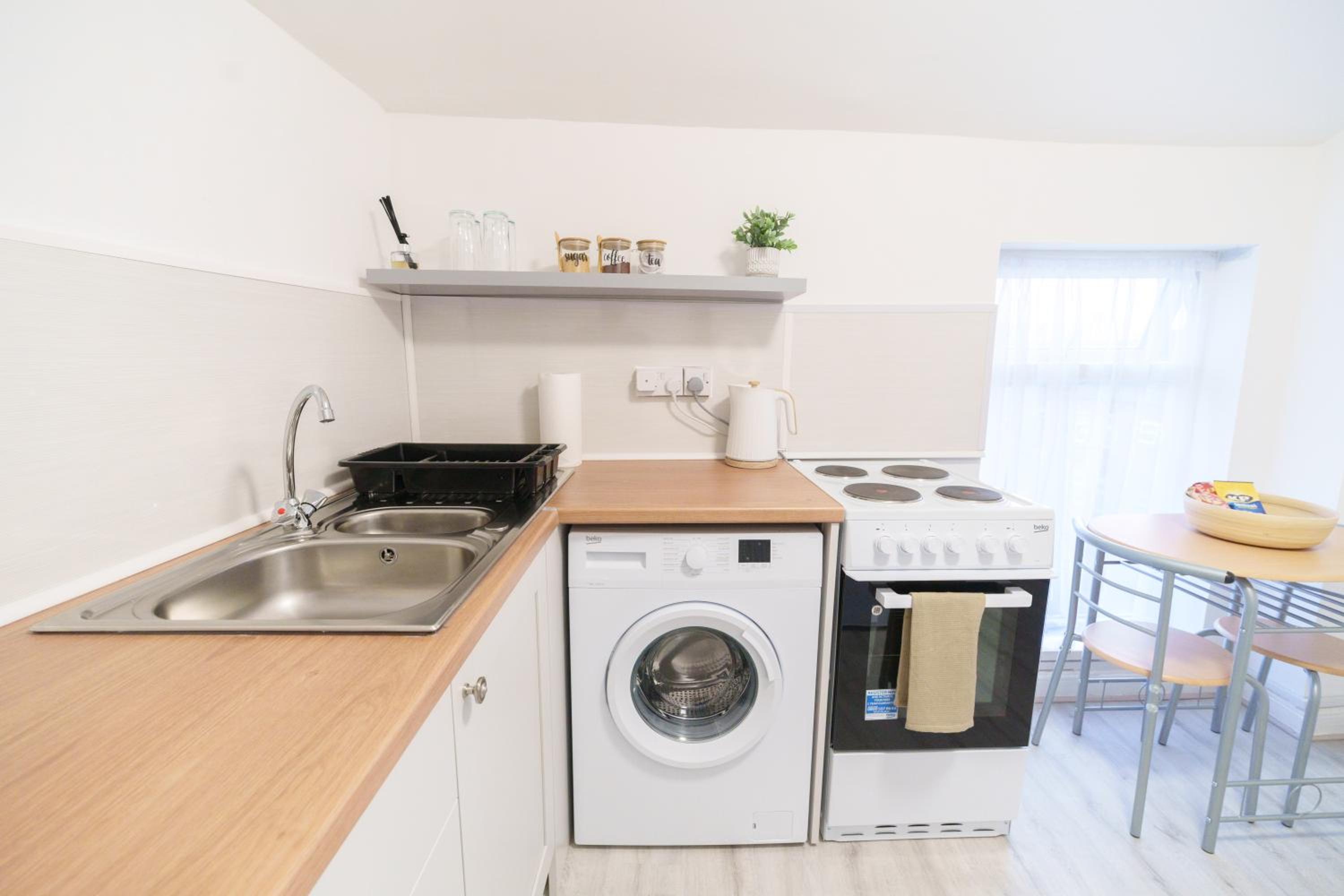 Seafront Retreat Studio Flat Cleethorpes Beach view 5