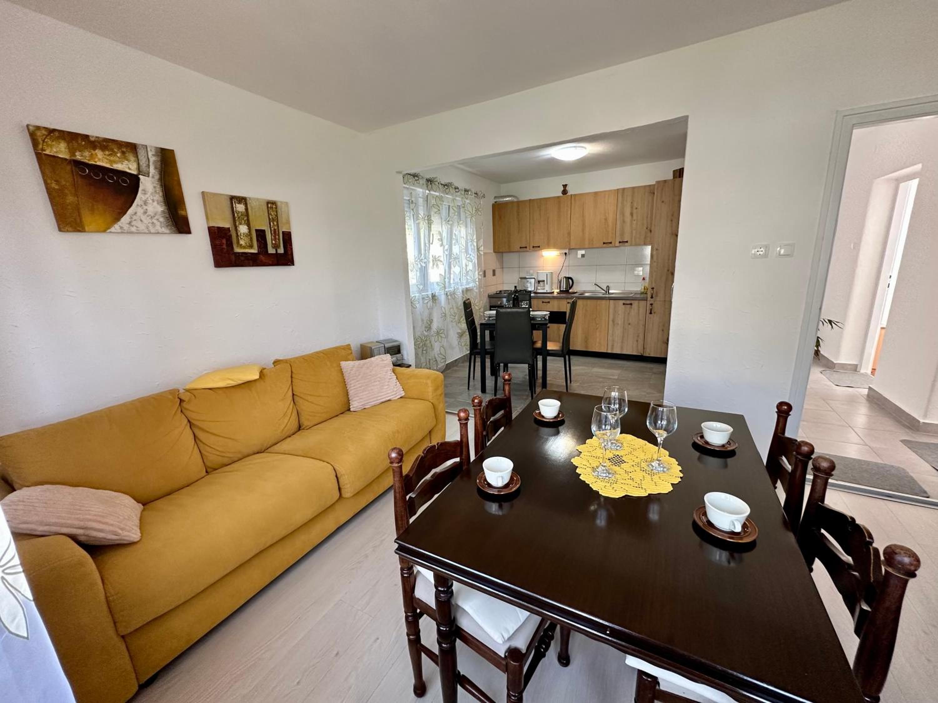Apartmani Loki view 2