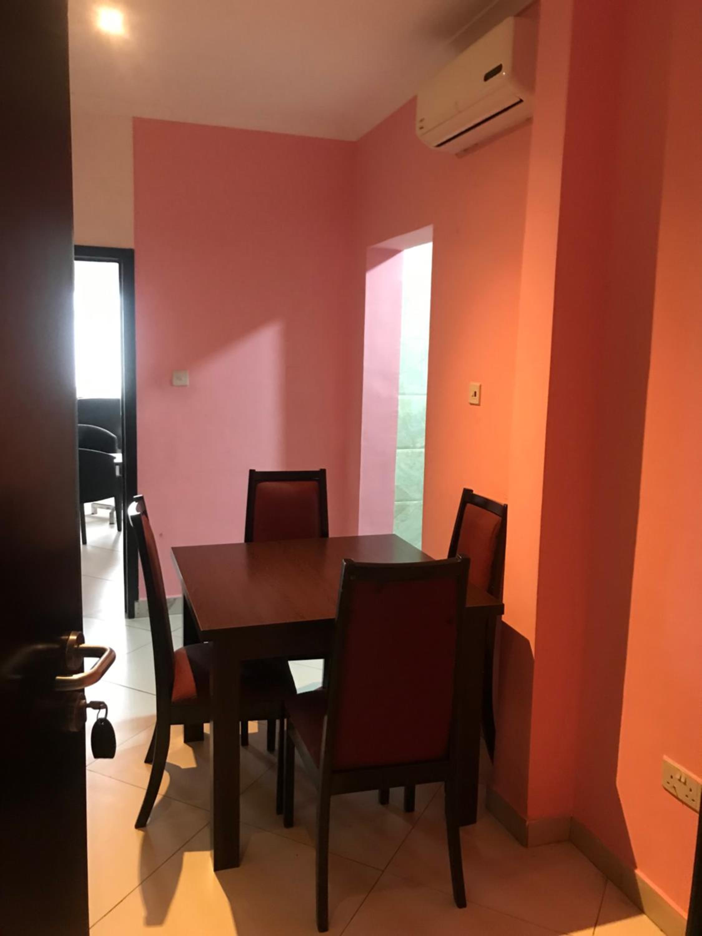 Furnished 3 Bedrooms Apartment view 4