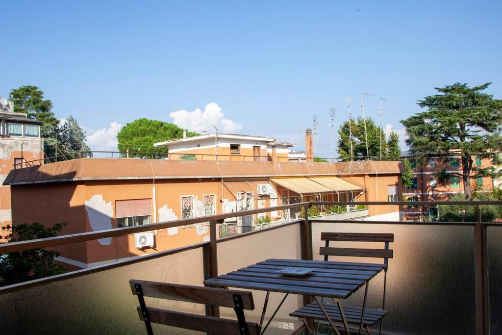 ROME modern and stylish FLAT next to METRO