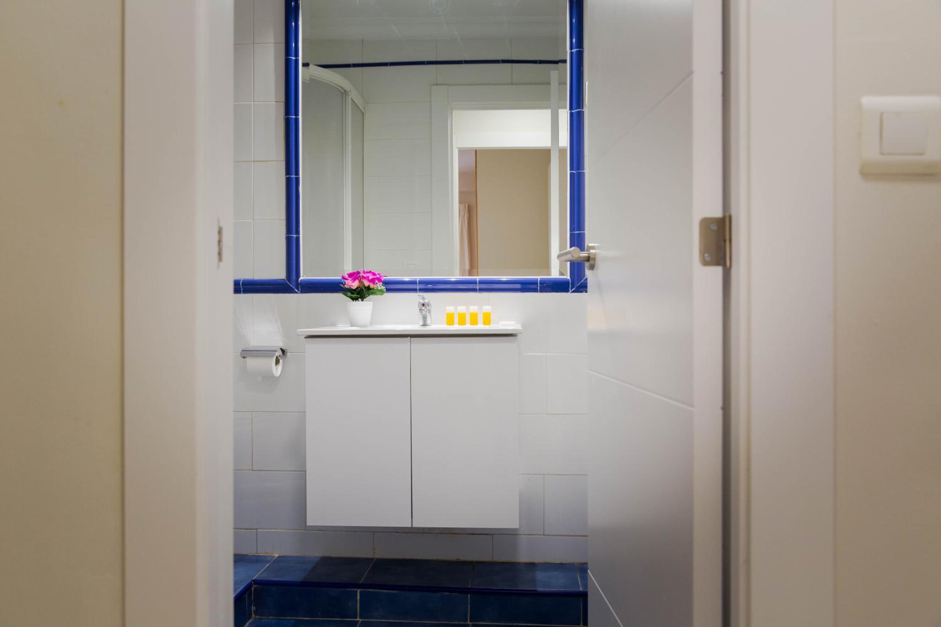 Apartments Holidays2Malaga City Center