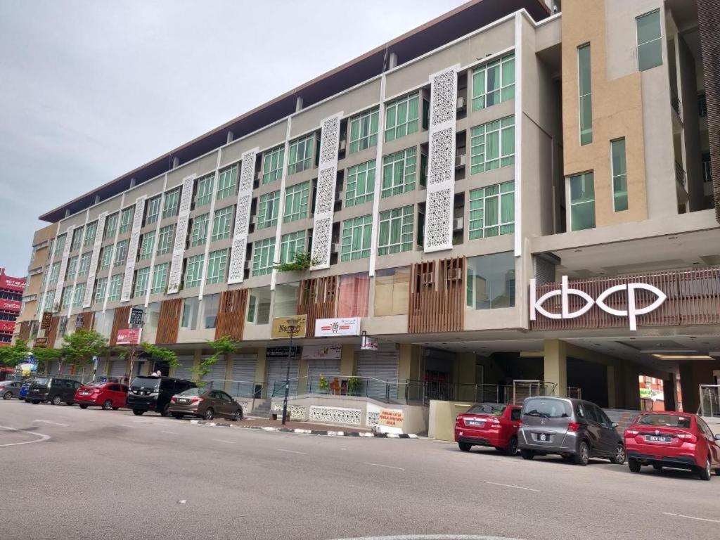 Nazrins Studio Apartment KBCP