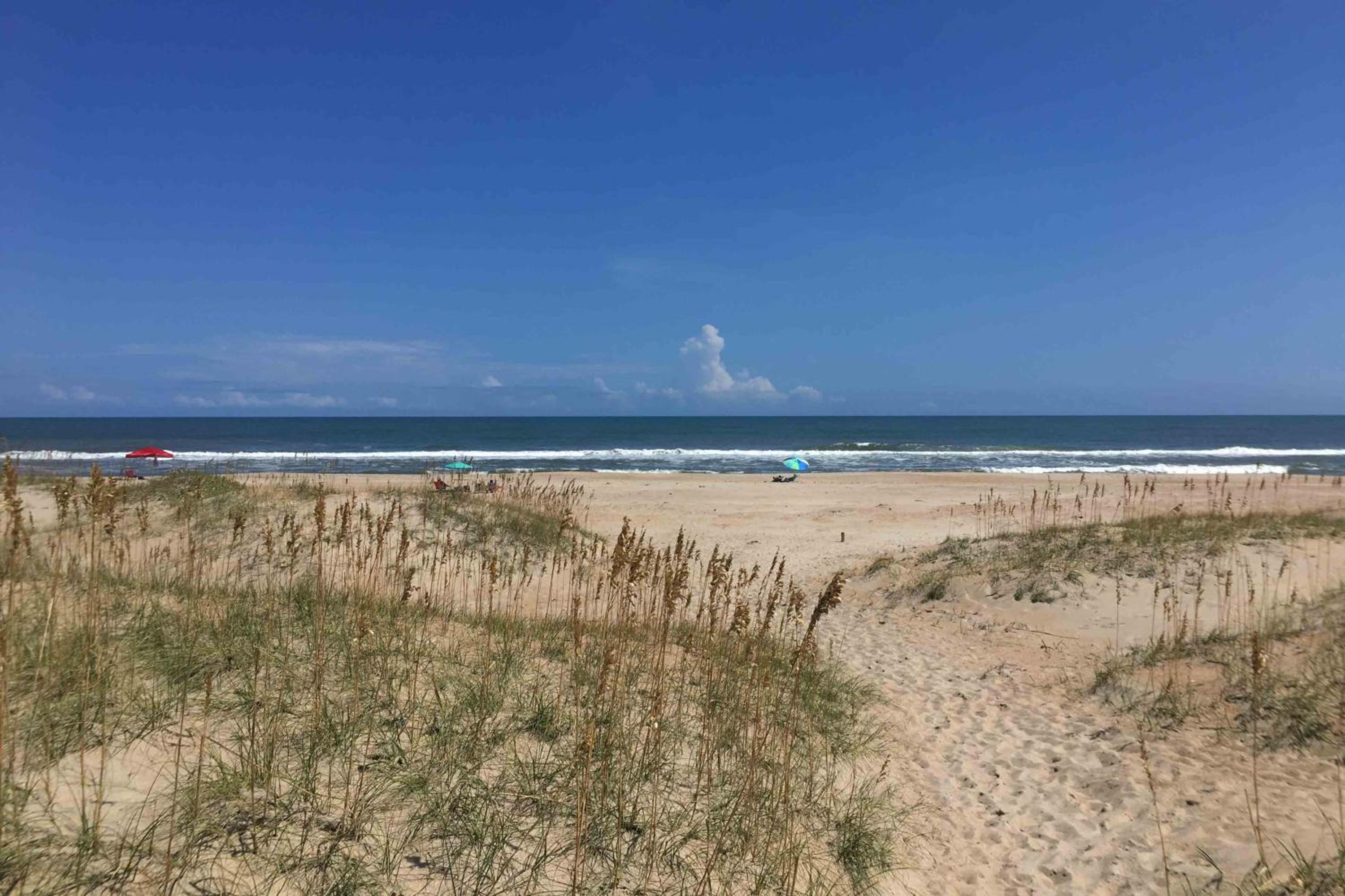 7589 - Anchored in the Sand by Resort Realty