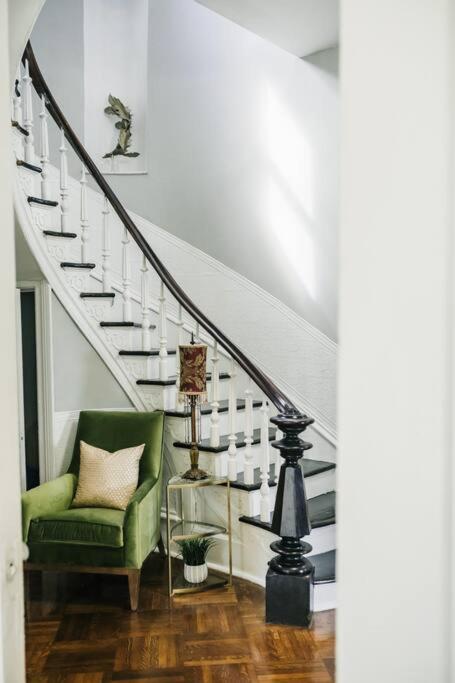 Stephens House-Beautiful Victorian vacation home