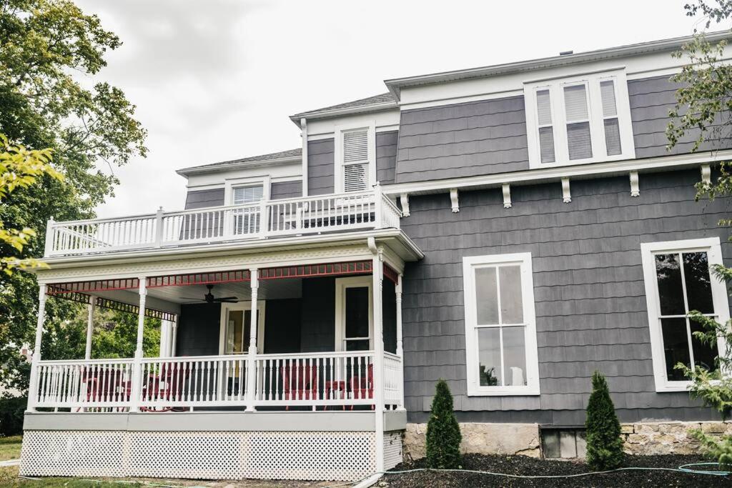Stephens House-Beautiful Victorian vacation home