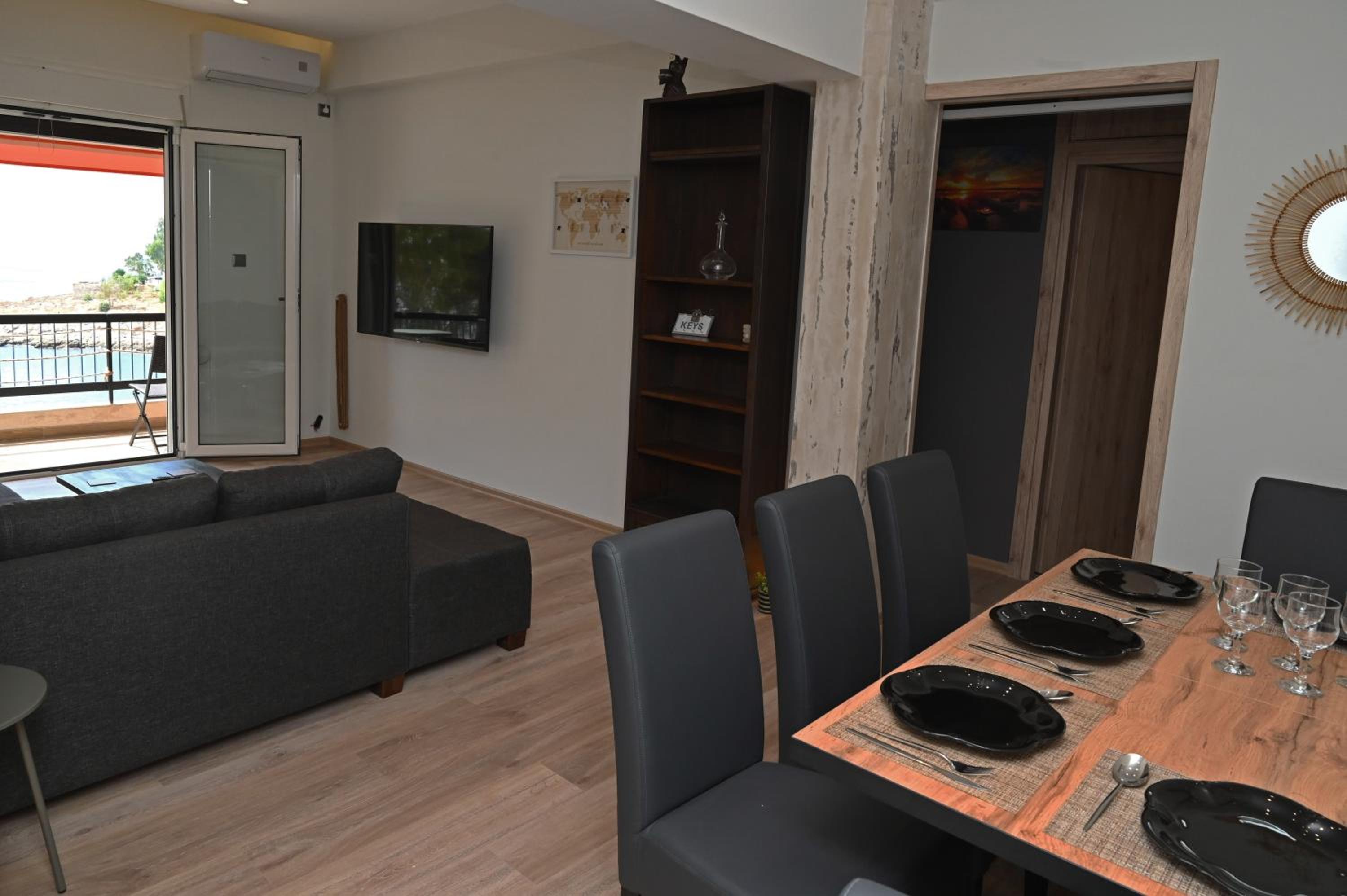 Sea Luxury Apartments