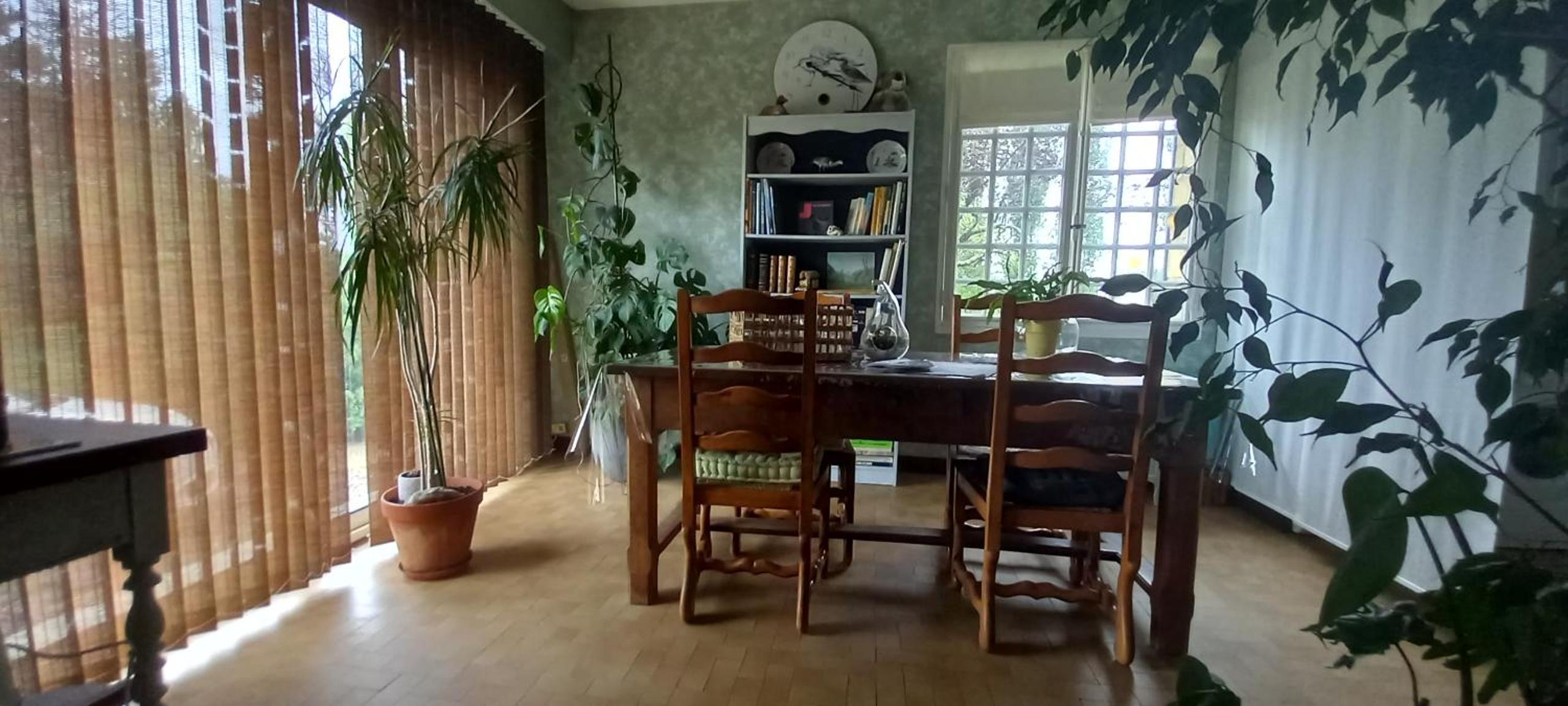 Suite privée dans spacieuse maison du Périgord, avec piscine