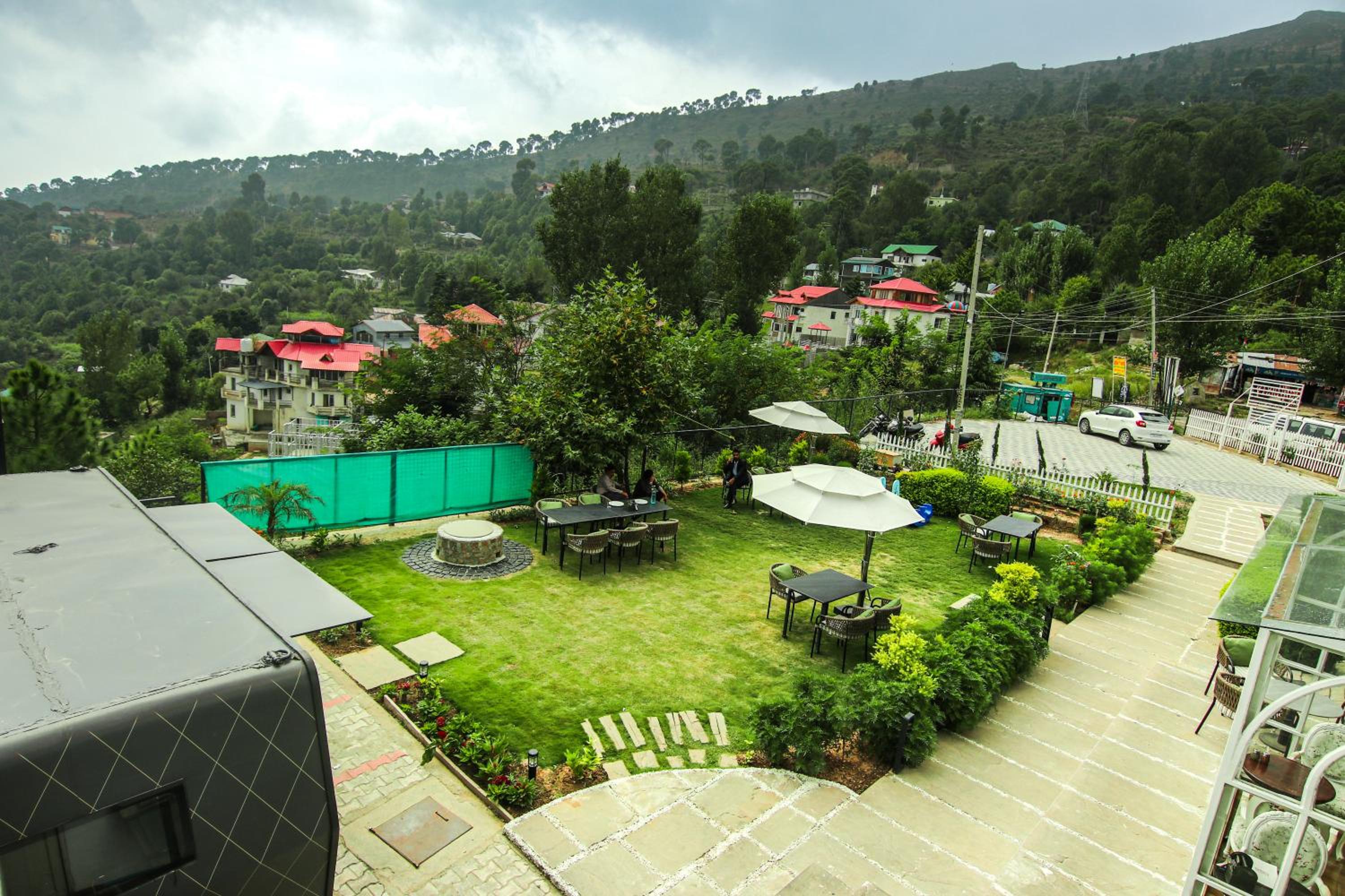 Kaffberry Cafe & Homestays