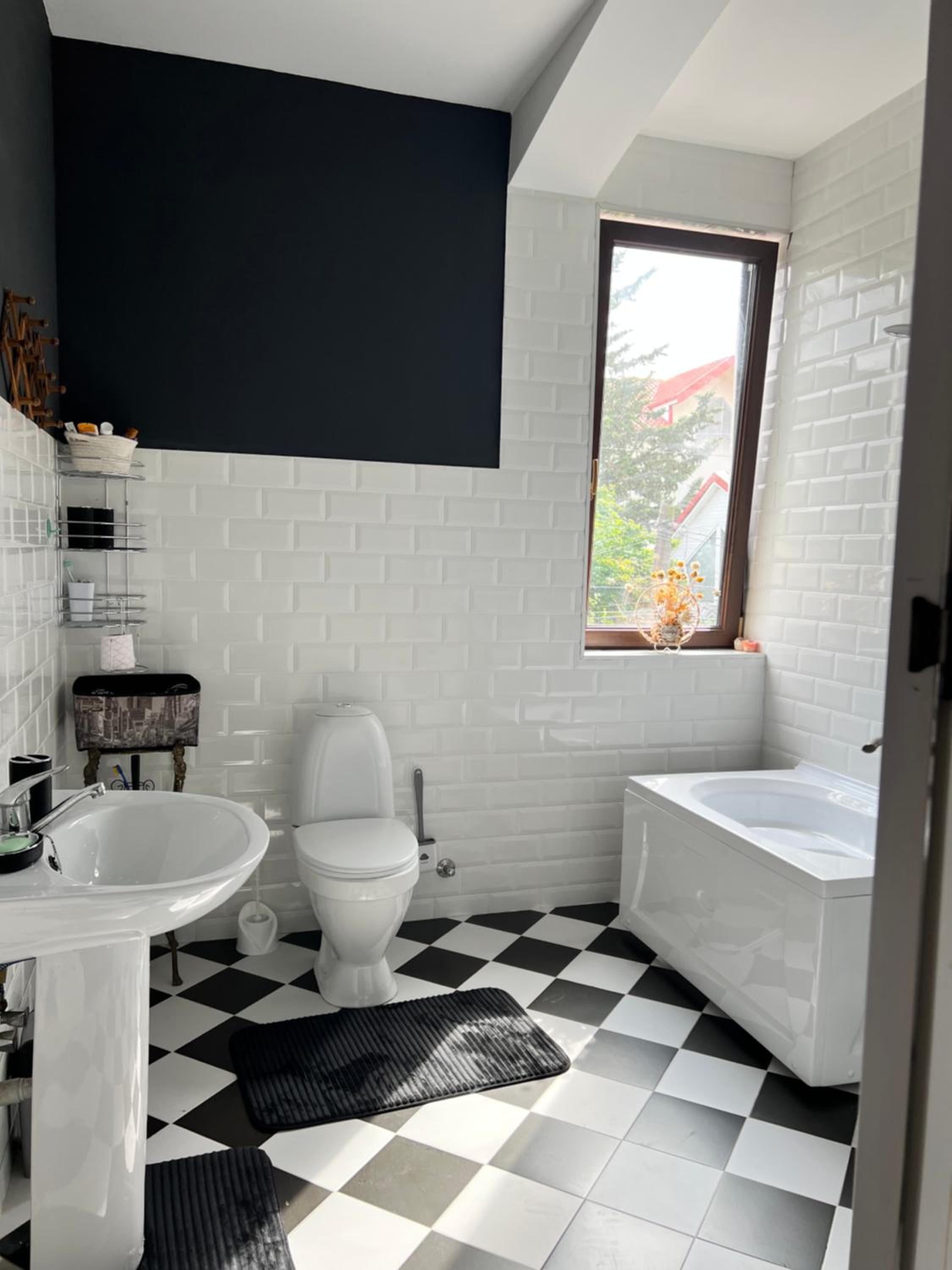 Guest House PIROSMANI