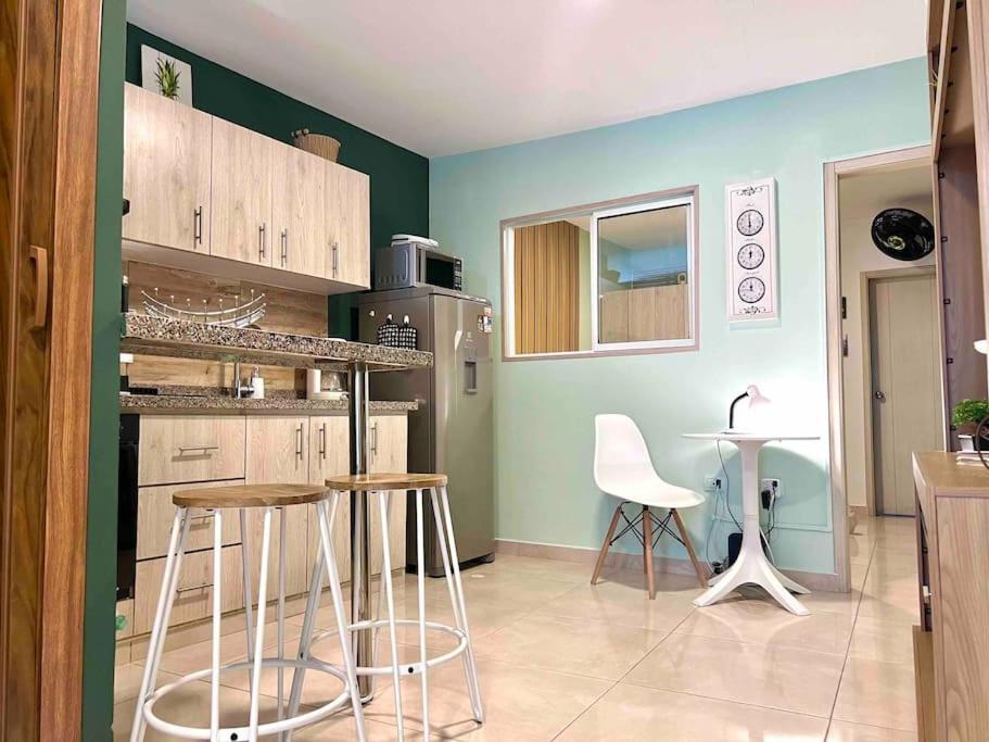 NEW Elegant & Cozy Studio - Best Central Location