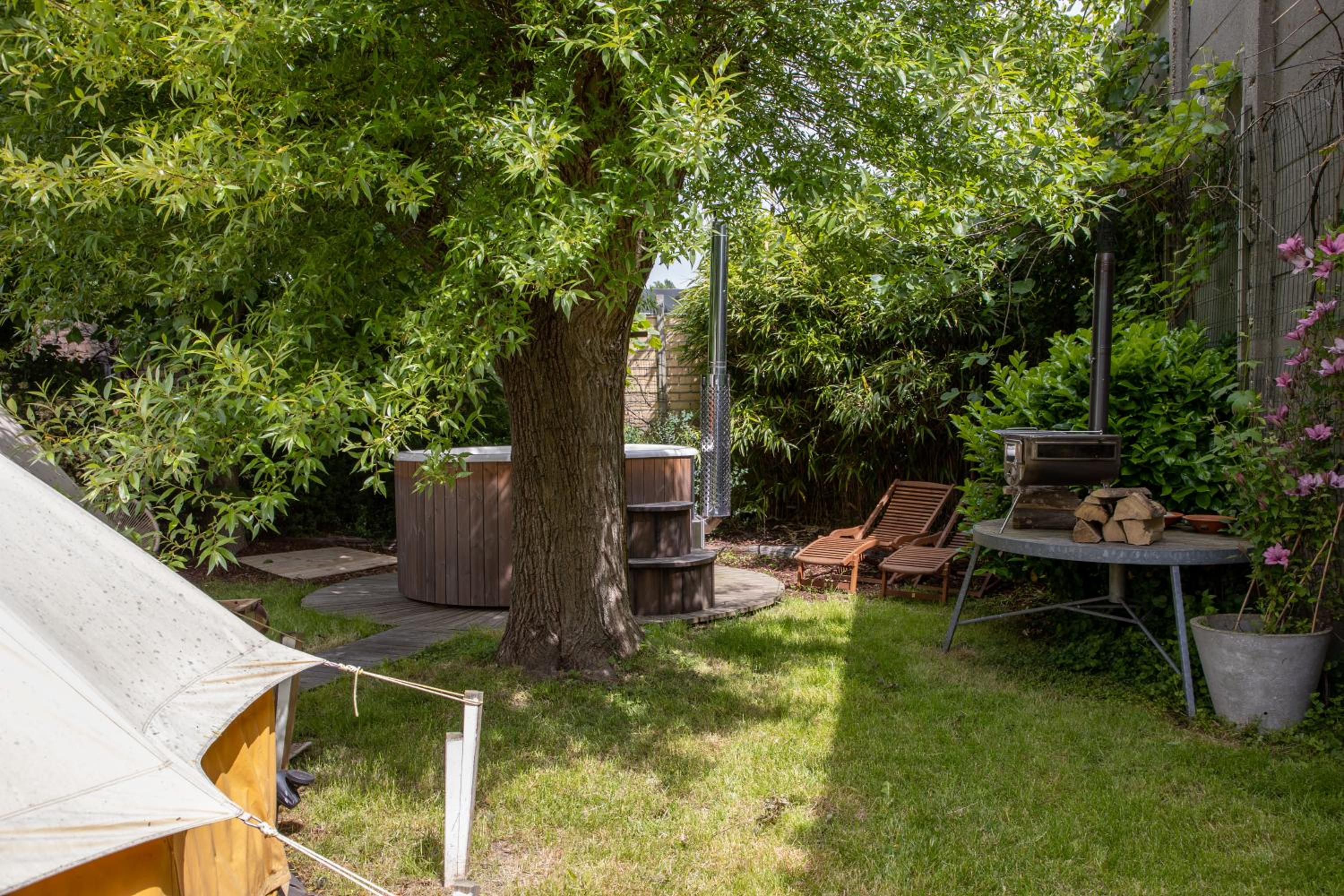B&B Summertime