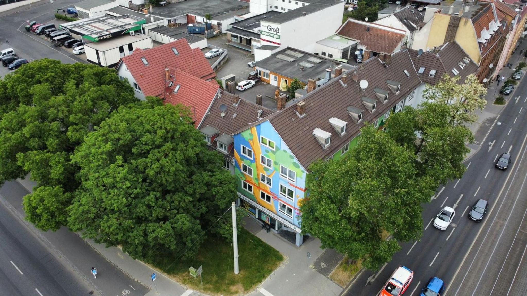 gemütliche und große Stadtwohnung mit Parkplatz, Uni und Zentrum fußläufig