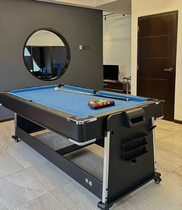 Ipoh 19A Villa for 12pax 6 Carpark with BBQ by IWH