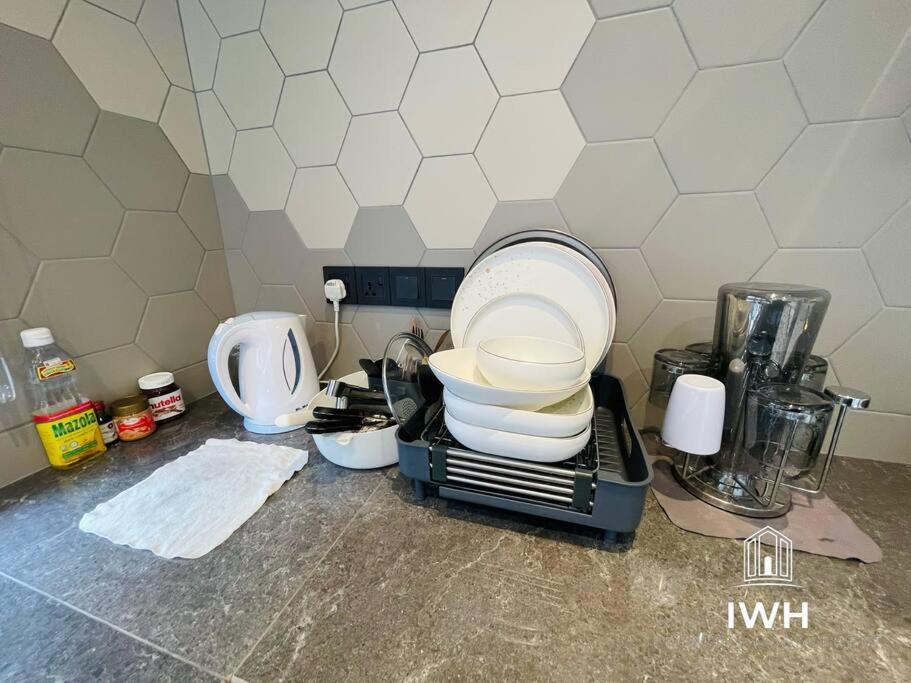 Ipoh 19A Villa for 12pax 6 Carpark with BBQ by IWH