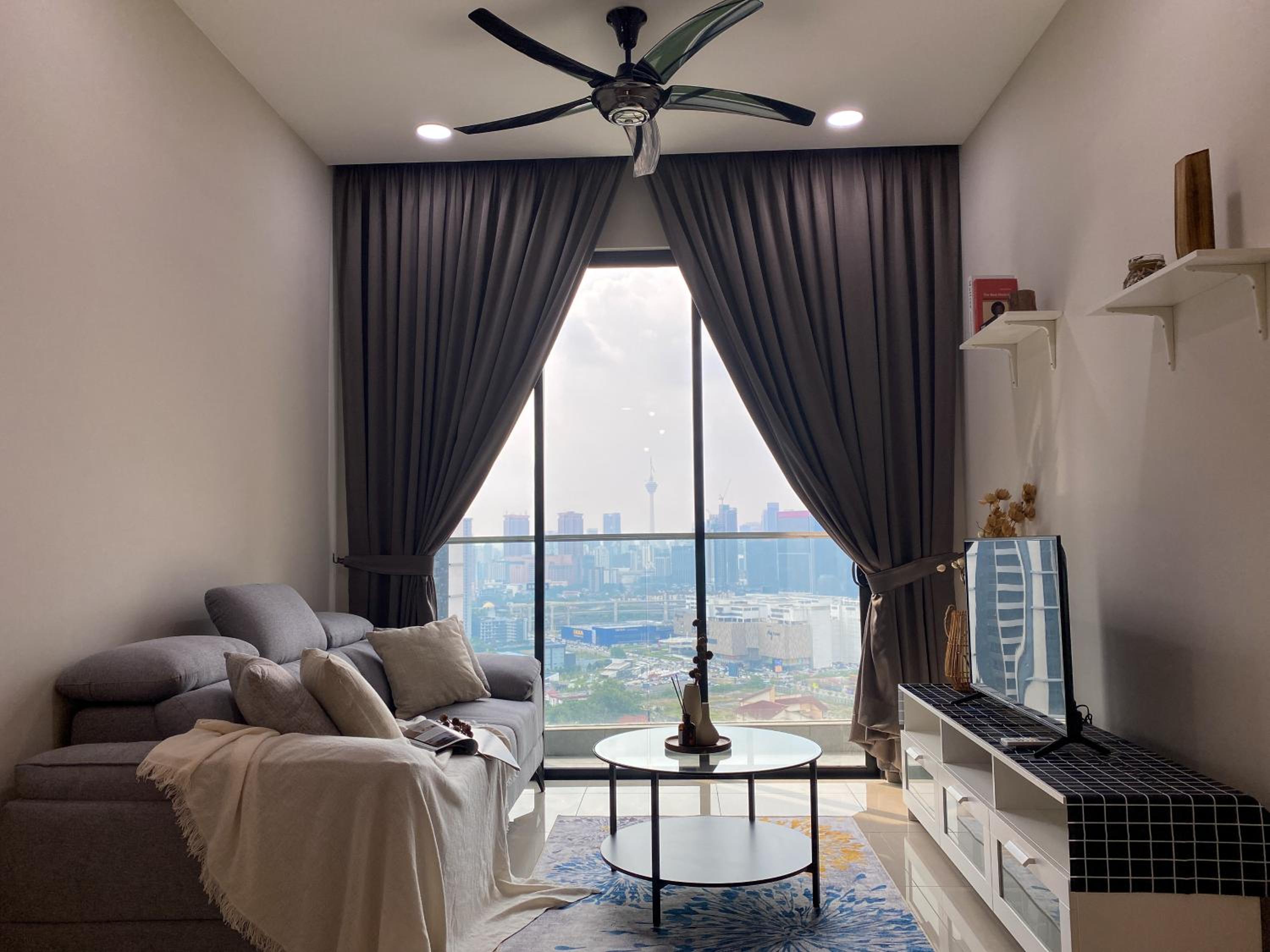Lavile Homestay near Sunway Velocity and MRT Maluri by Iconique