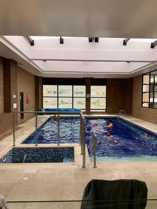 Apartaestudio - acogedor- Pool- Gym