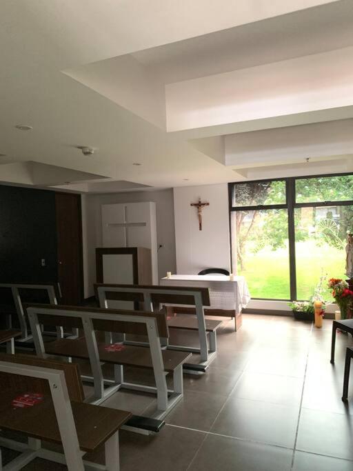 Apartaestudio - acogedor- Pool- Gym